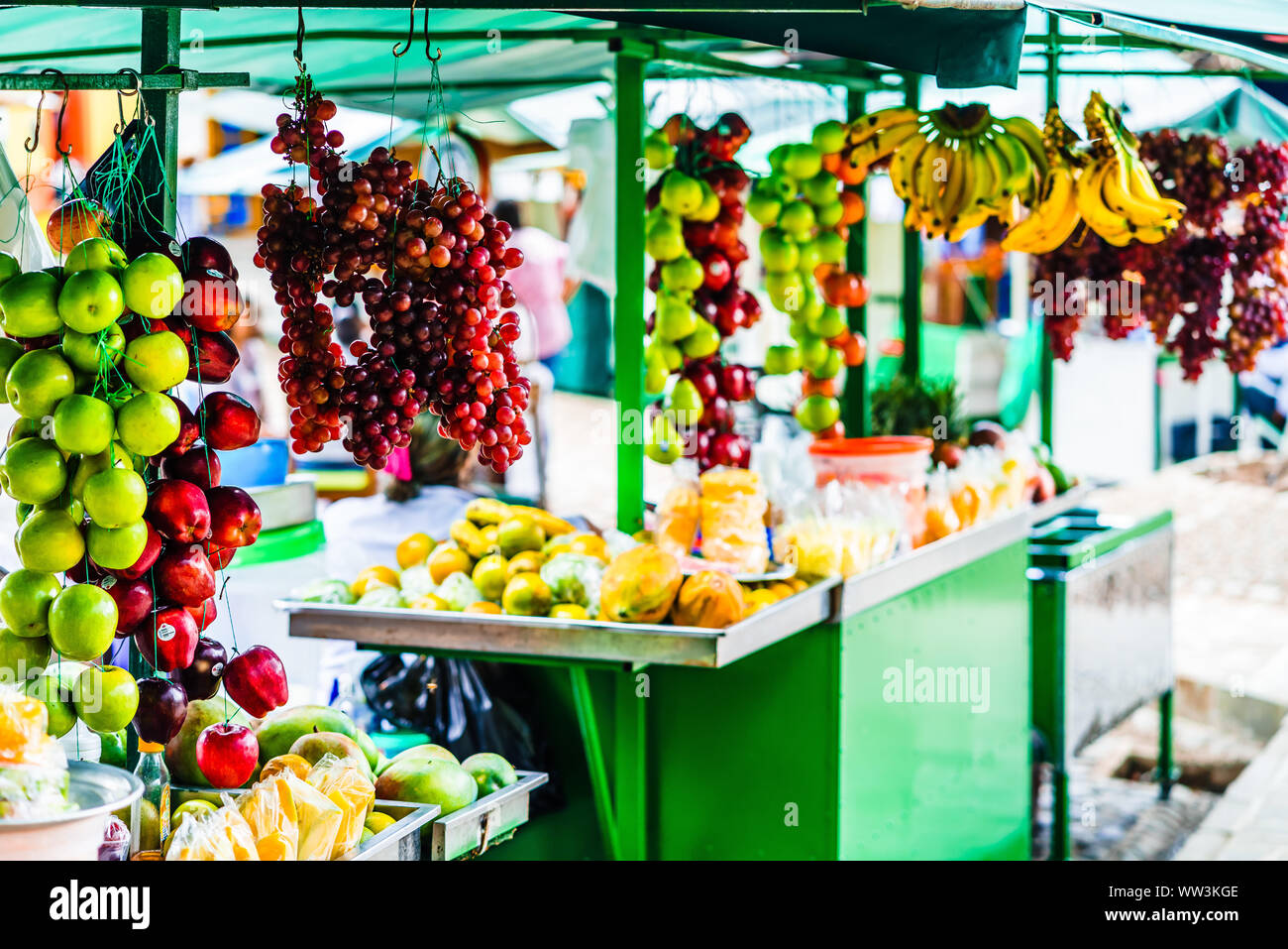 Blick auf die Früchte auf dem Markt in der Ortschaft Jardin, Kolumbien Stockfoto