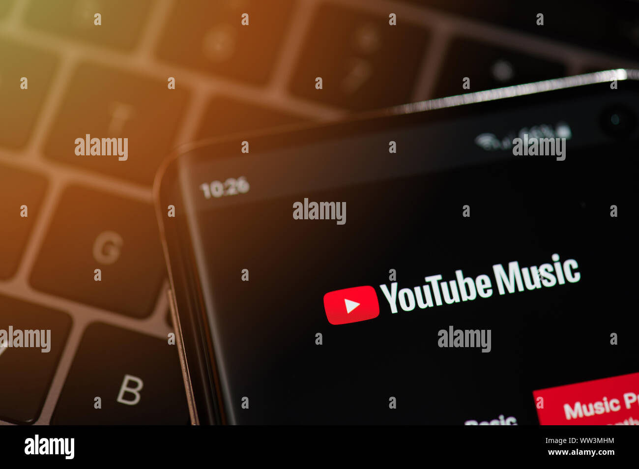 New York, USA - 12. September 2019: Youtube Musik App stream Service der Bildschirm des Smartphones Nähe zu sehen. Stockfoto