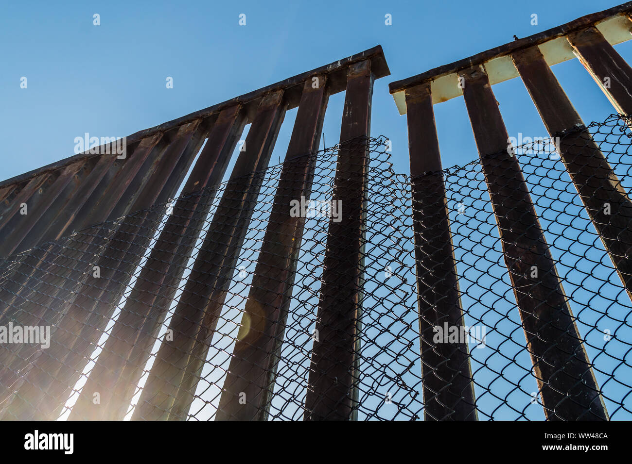 Ein Abschnitt der Grenze Zaun, San Diego, Kalifornien und Tijuana, Mexiko. Stockfoto