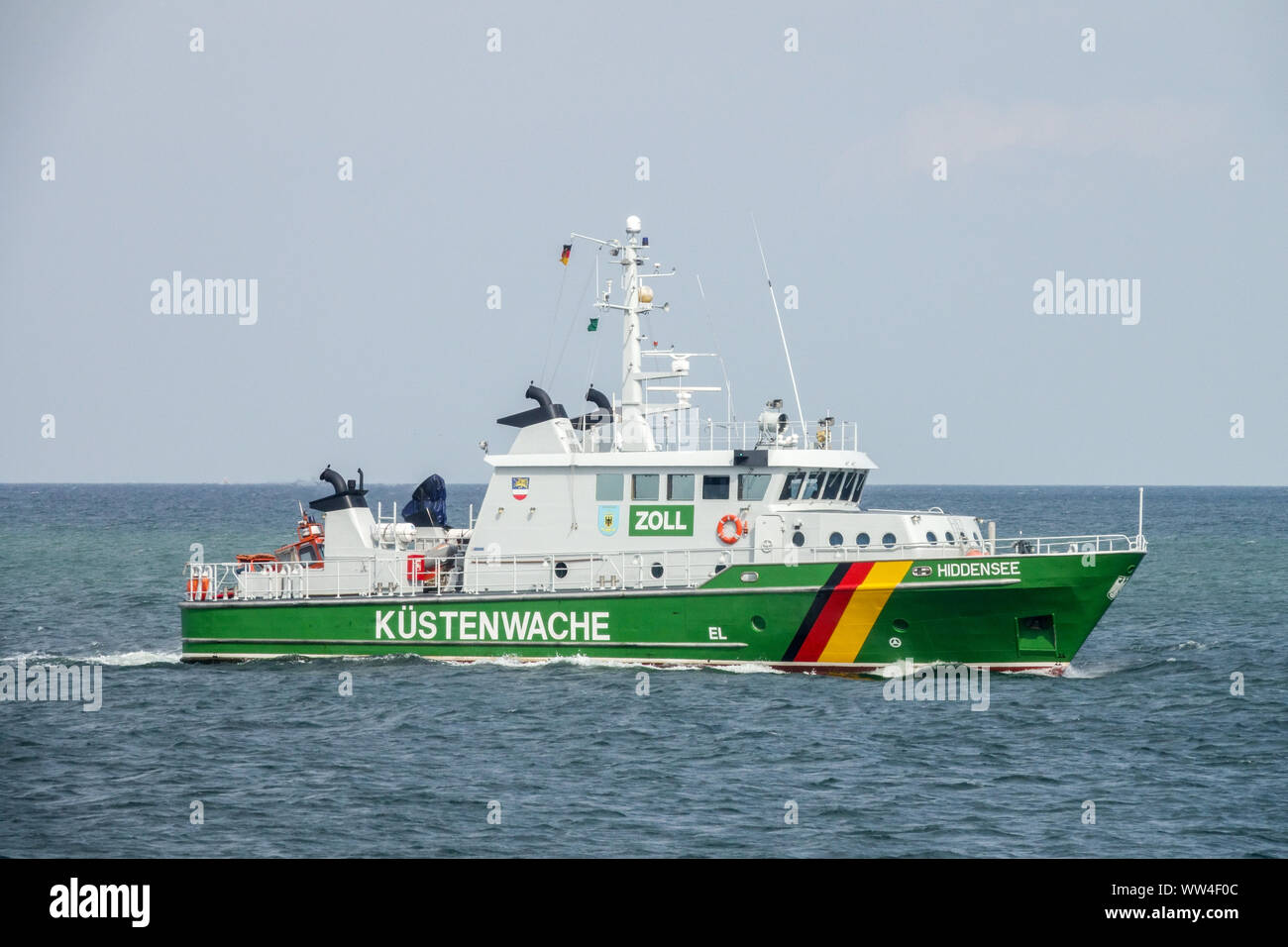 Deutsche Küstenwache Boot, Zoll Schiff in der Ostsee Deutschland Rostock Stockfoto