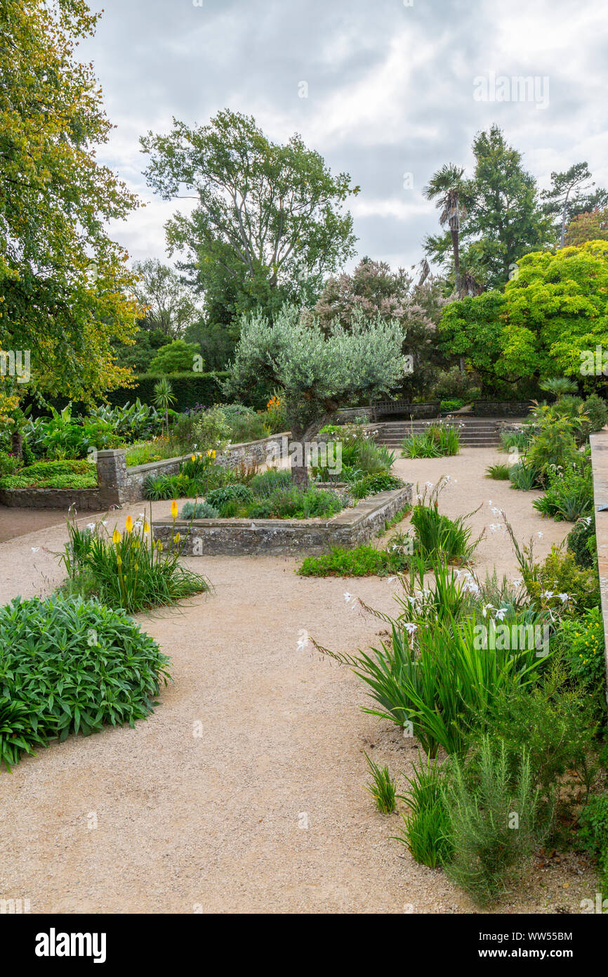 Der mediterrane Garten im Denkmalgeschützten Dyffryn Gardens, Tal von Glamorgan, Wales, Großbritannien Stockfoto