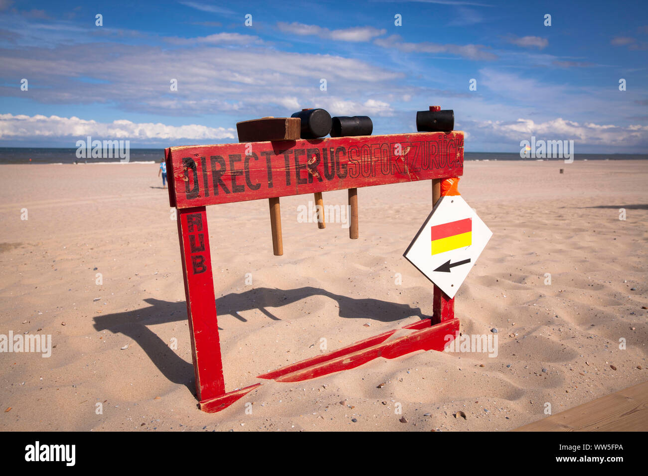 Am Strand in Domburg Auf der Halbinsel Walcheren, Hammer für die Festsetzung der Wind Pausen zu mieten, Zeeland, Niederlande. am Strand von Domburg in Walche Stockfoto Am Strand in Domburg Auf der Halbinsel Walcheren, Hammer für die Festsetzung der Wind Pausen zu mieten, Zeeland, Niederlande. am Strand von Domburg in Walche Stockfoto