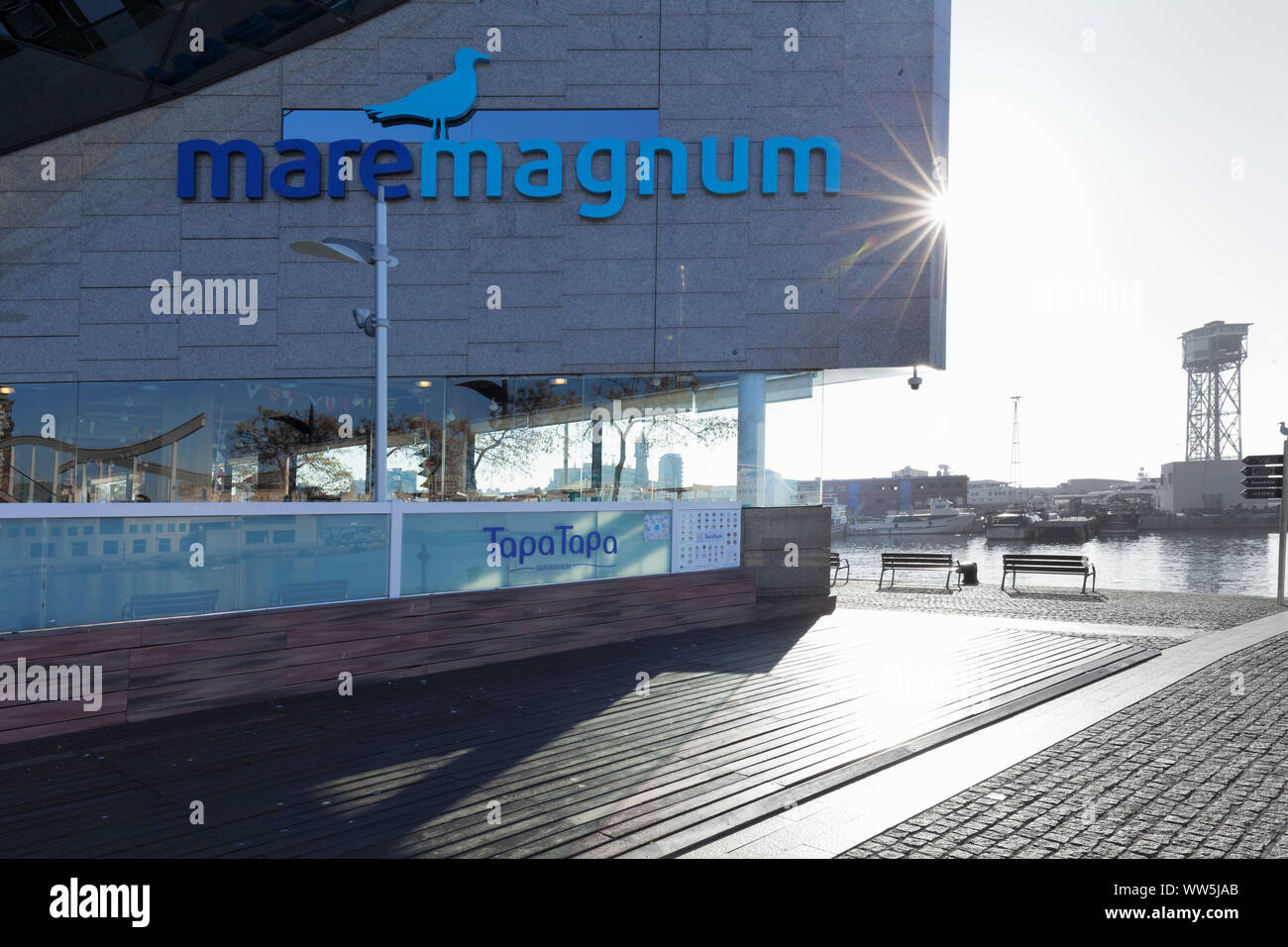 Einkaufszentrum Maremagnum am Port Vell, Barcelona, Katalonien, Spanien Stockfoto