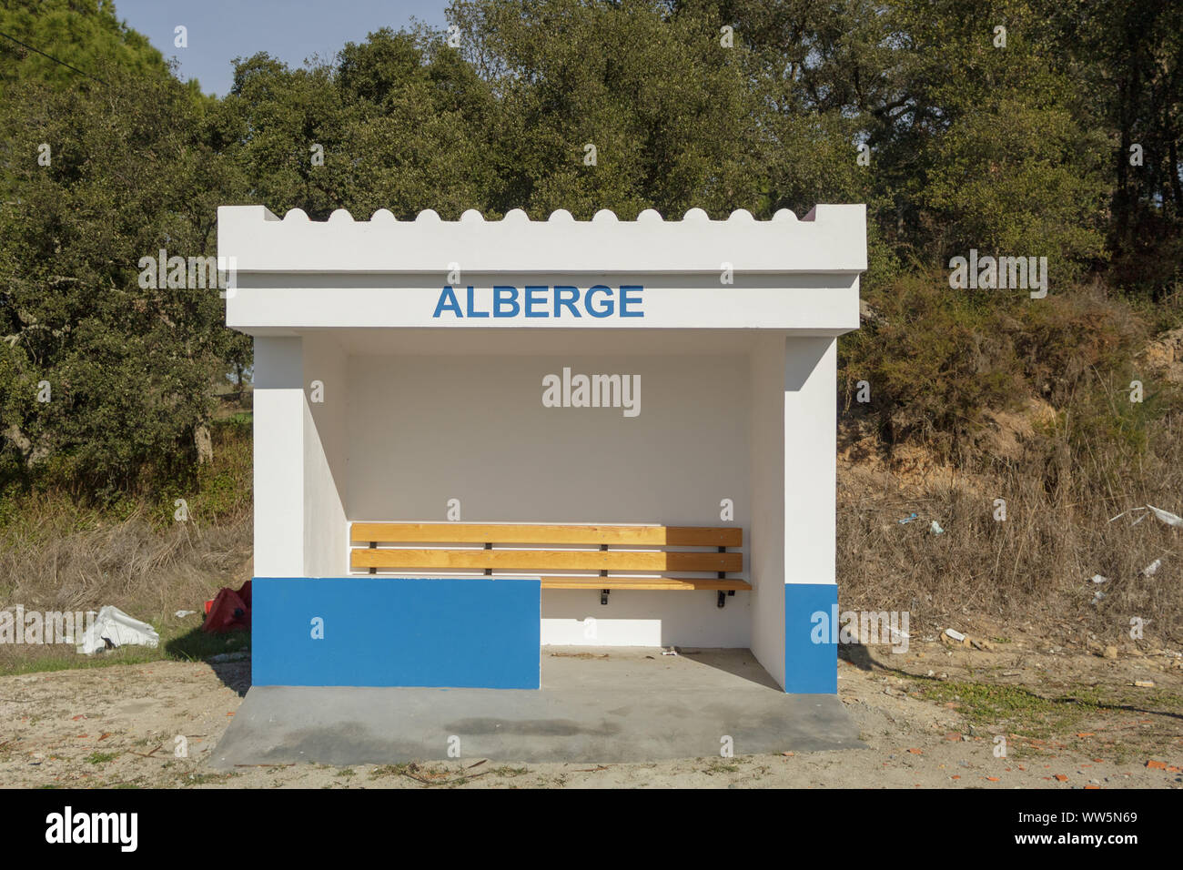 Alberge/Portugal - 06 Dezember 2018: Alberge Dorf Wartehalle in Portugal Stockfoto