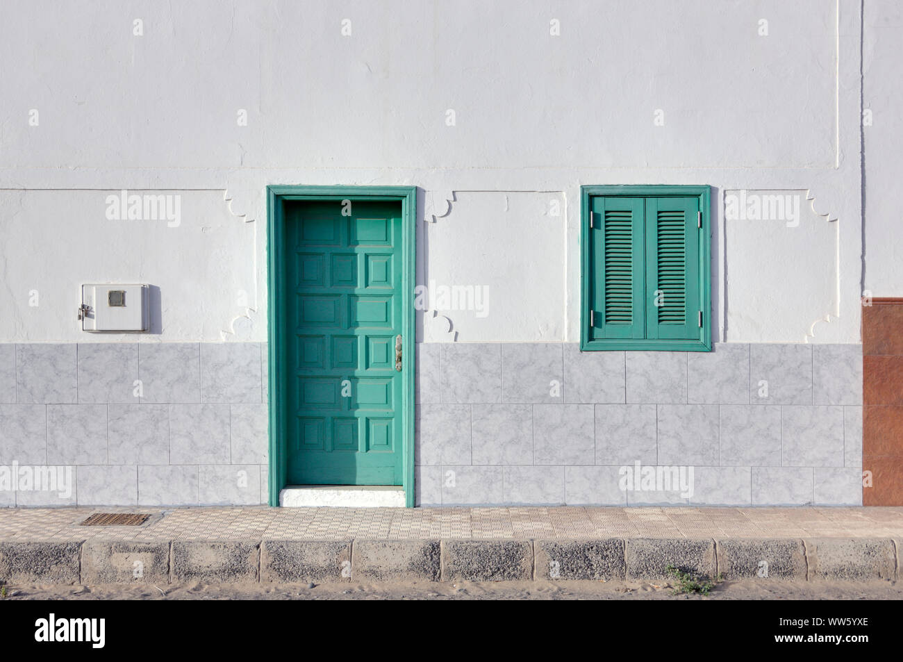 Spanien, Fuerteventura, Puerto Punta Jandia, Wand, Haus, Türen, Fensterläden, geschlossen Stockfoto