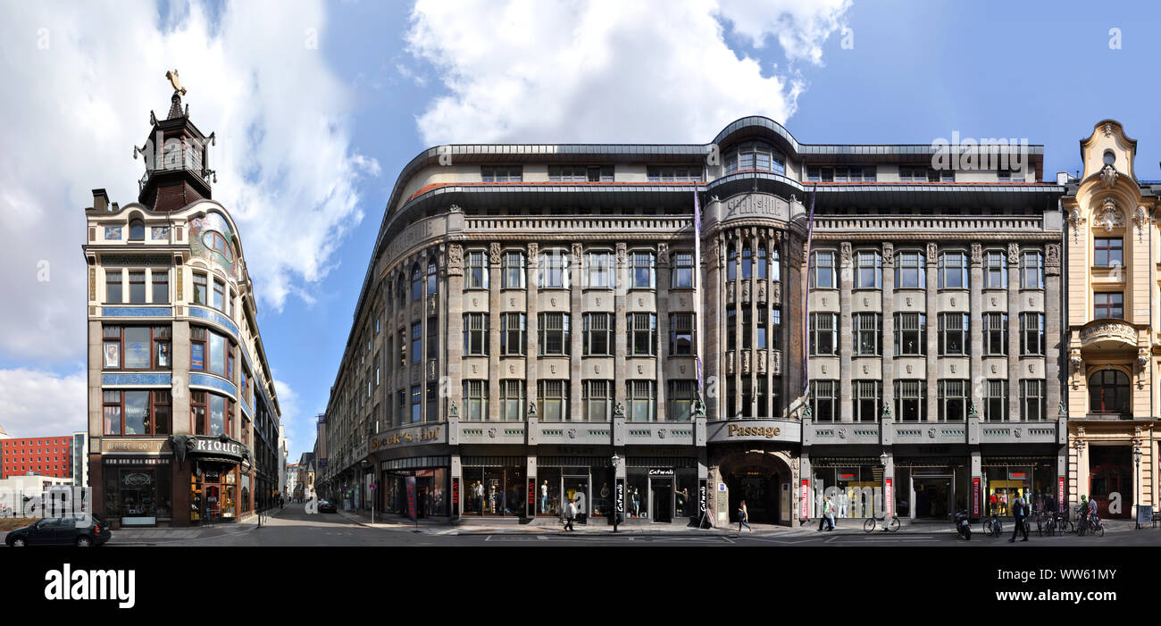 Deutschland, Leipzig, Reichsstraße mit Specks Hof und Riquet Haus in der linearen Darstellung, streetline multiperspektivische Fotografie, Stockfoto