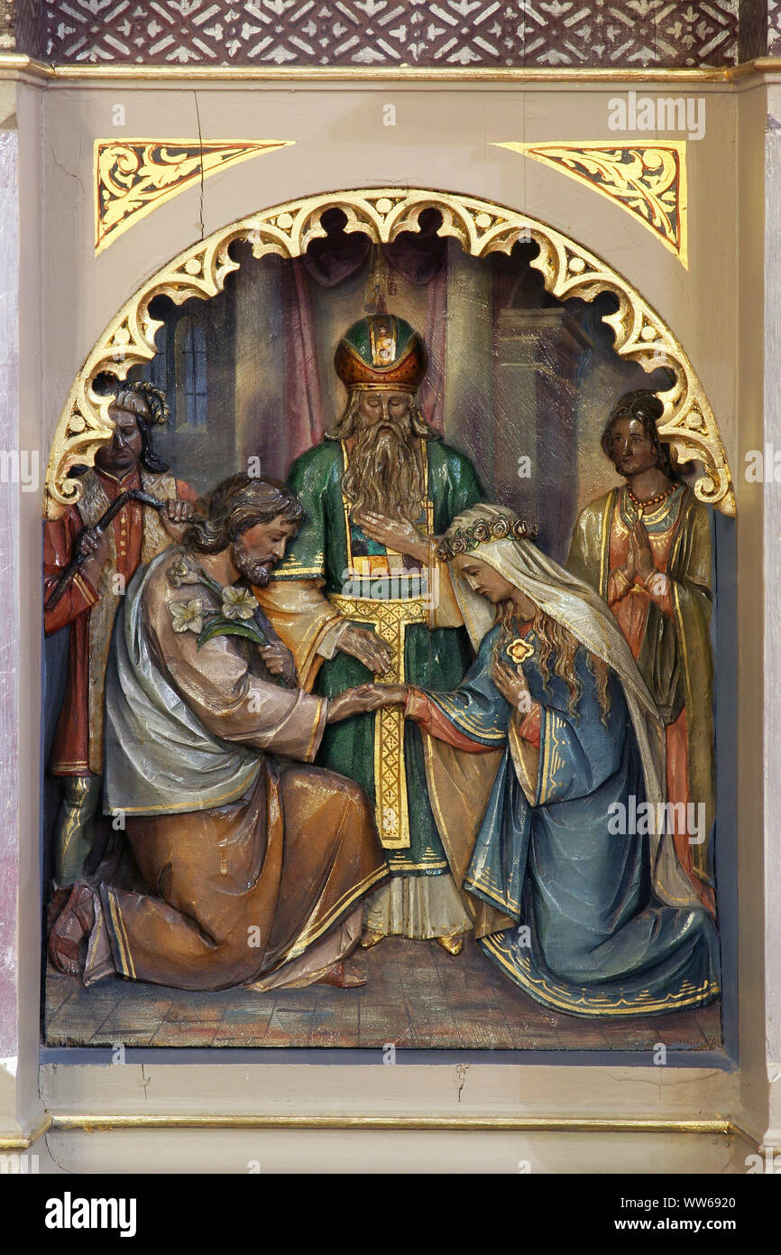 Ehe der Jungfrau Maria, der Altar der Heimsuchung Marias in der Kirche des Hl. Petrus in Ivanic Grad, Kroatien Stockfoto