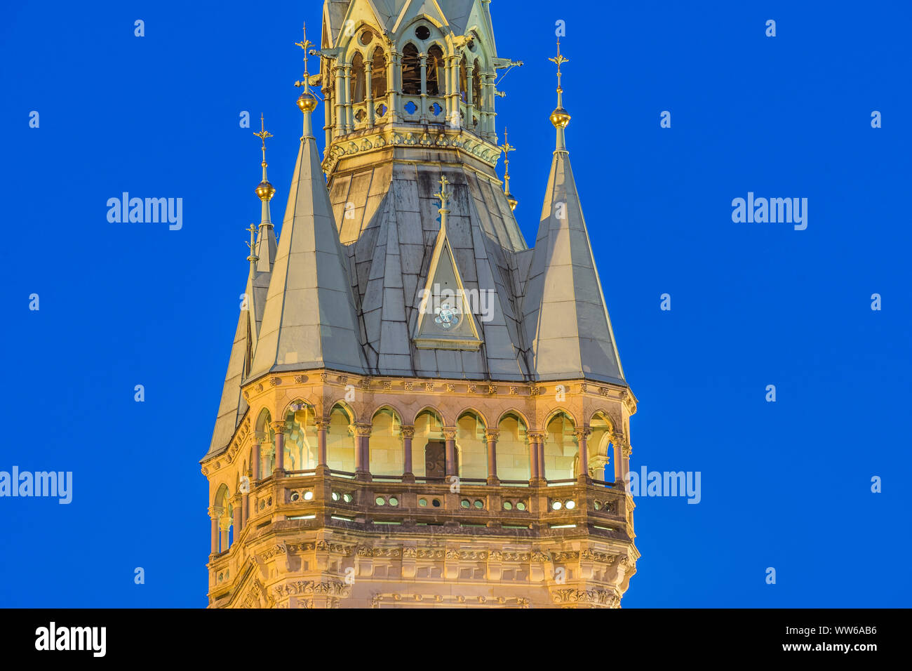 Deutschland, Niedersachsen, Brunswick, Rathaus turm am Abend Stockfoto