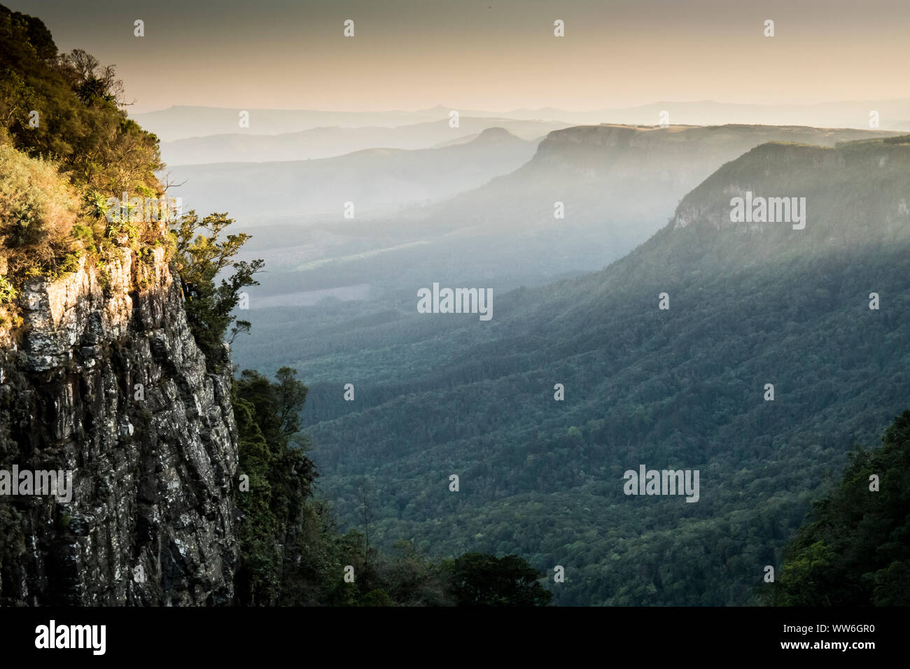 Tabelle Berge Bildung, Giants Castle Game Reserve, Südafrika Stockfoto