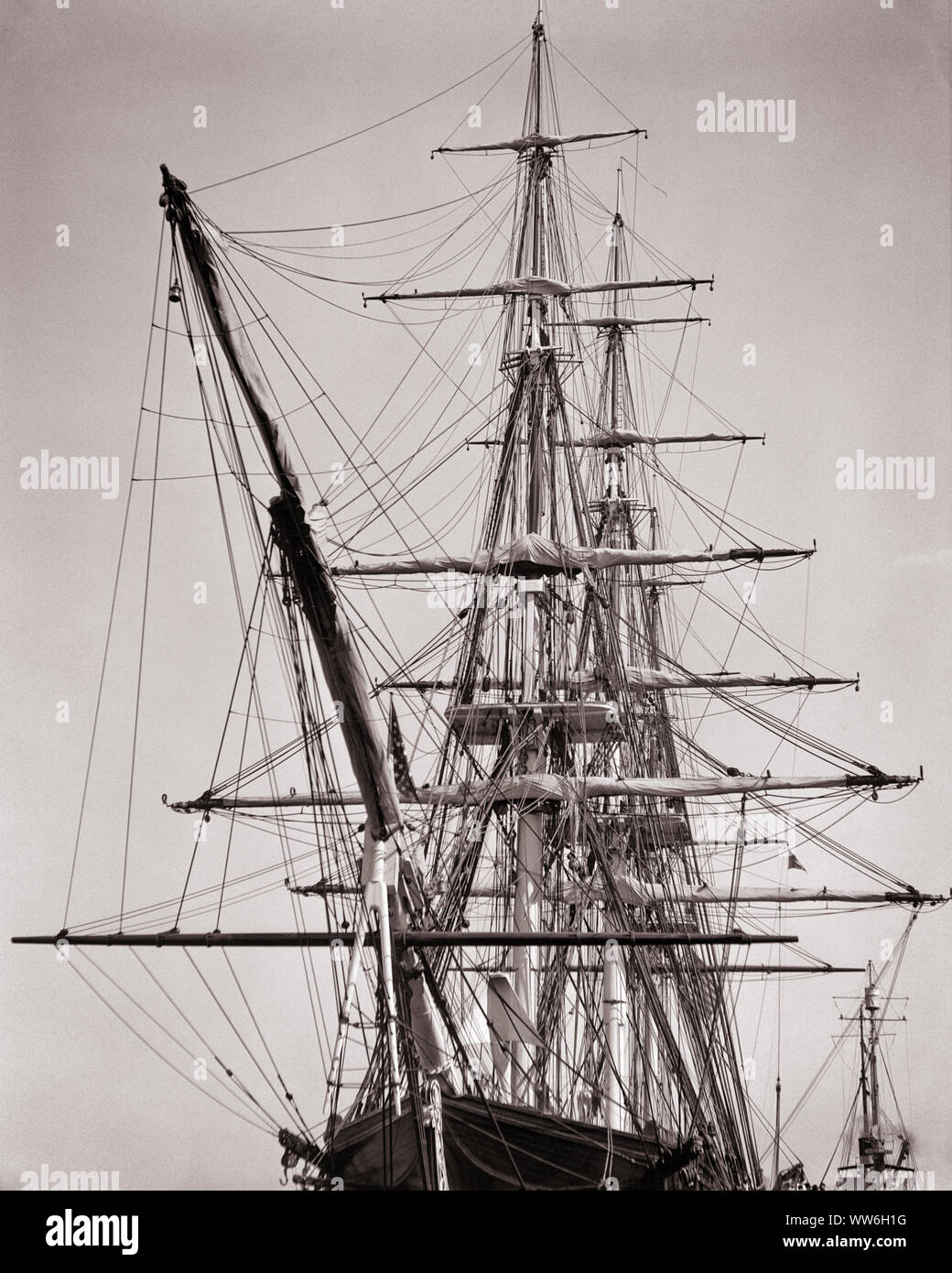 1930er Jahre SCHIFF VERZURRTE SEGELSCHIFF MIT DREI MASTEN UND EINEN BOGEN SPRIT-s 3796 HAR 001 HARS SCHIFF Stockfoto