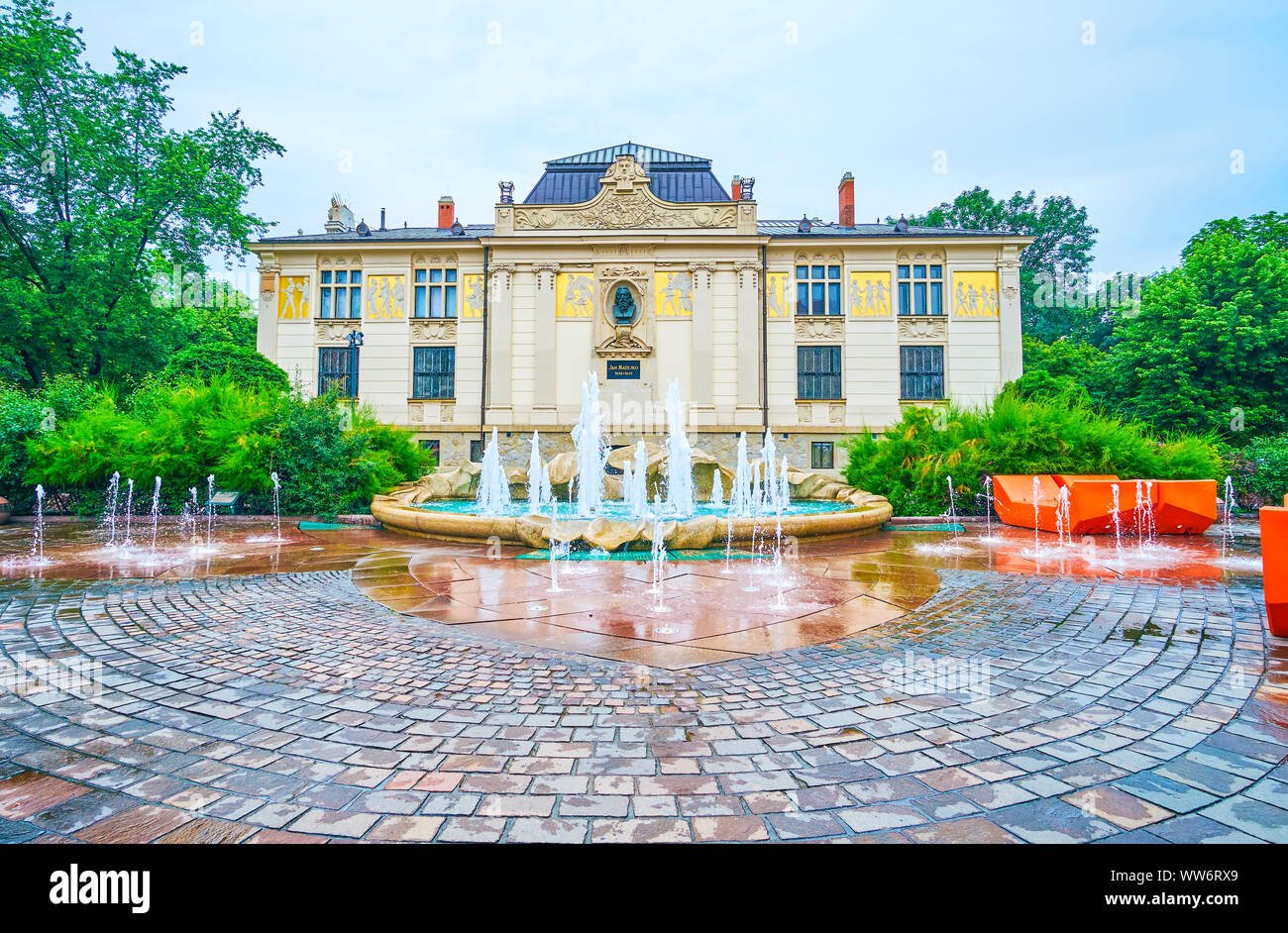 Krakau, Polen 13. JUNI 2018 Der Palast der Schönen Künste mit dem