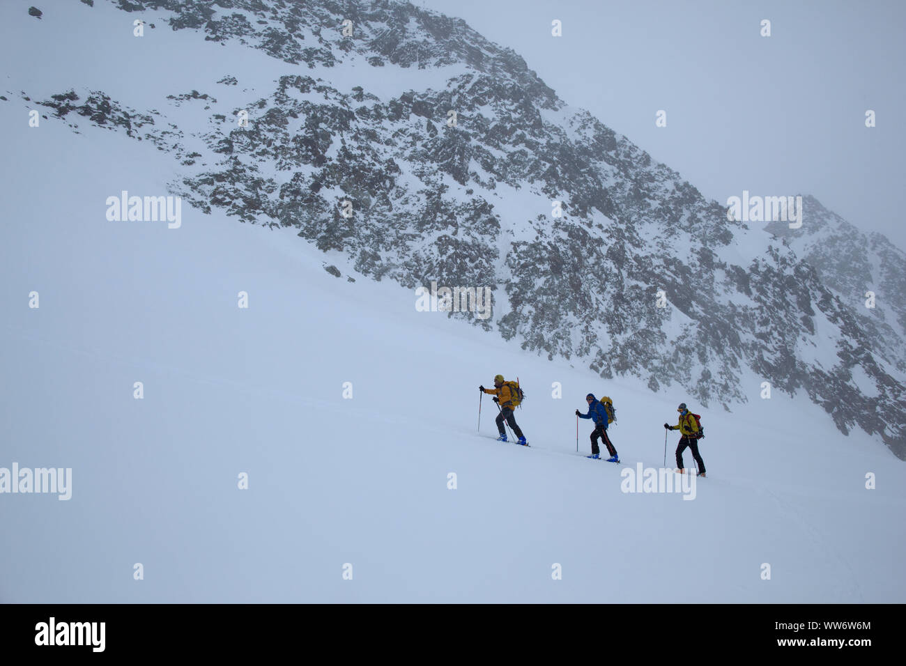 Ski Tour am Tiefenbachjoch, Ötztaler Alpen, Tirol, Österreich. Stockfoto