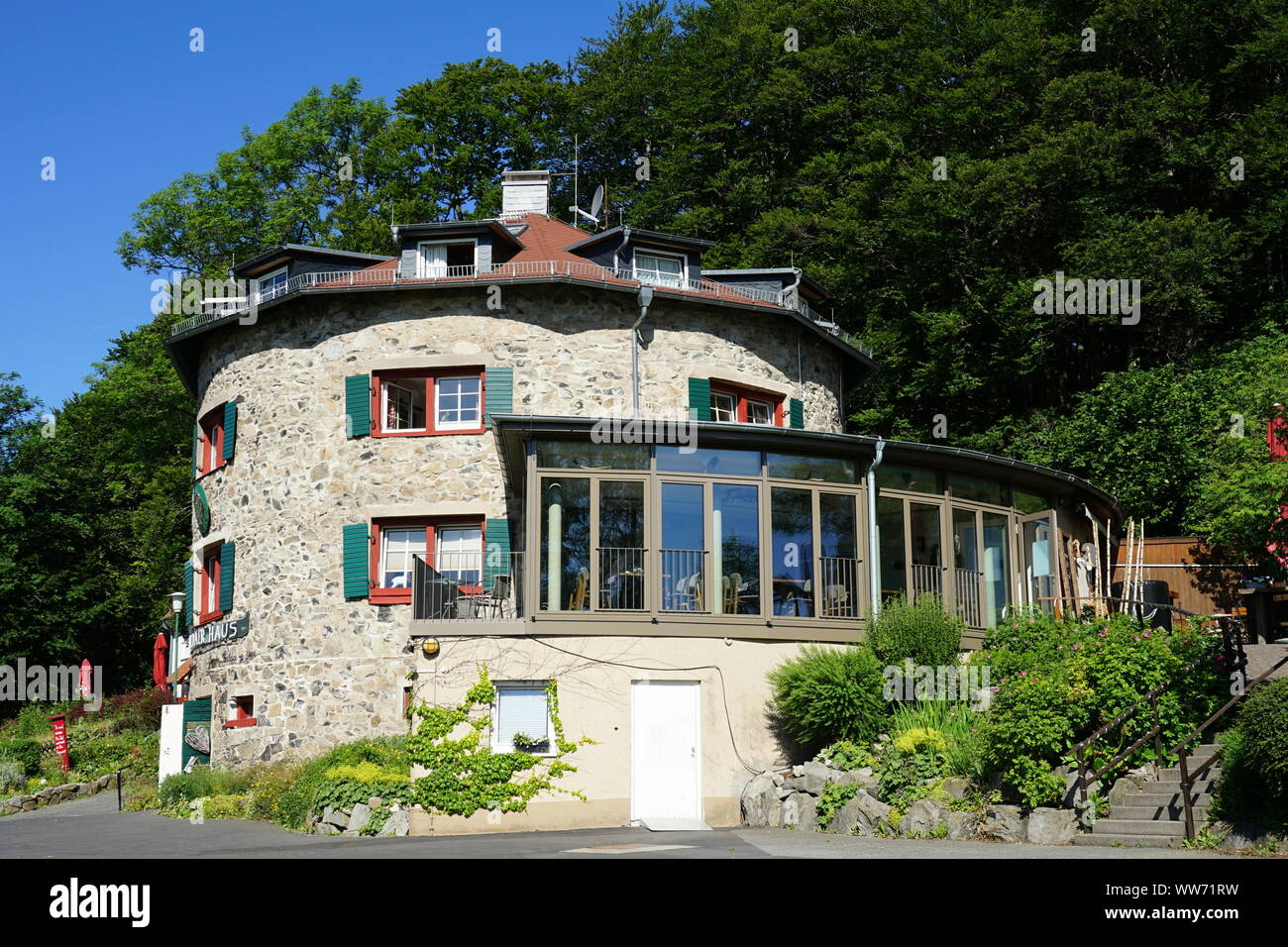 Fuldaer Haus, bewirtschaftete Schutzhütte des Rhönklub-Zweigvereins Fulda, Maulkuppe, Rhön, Deutschland Stockfoto