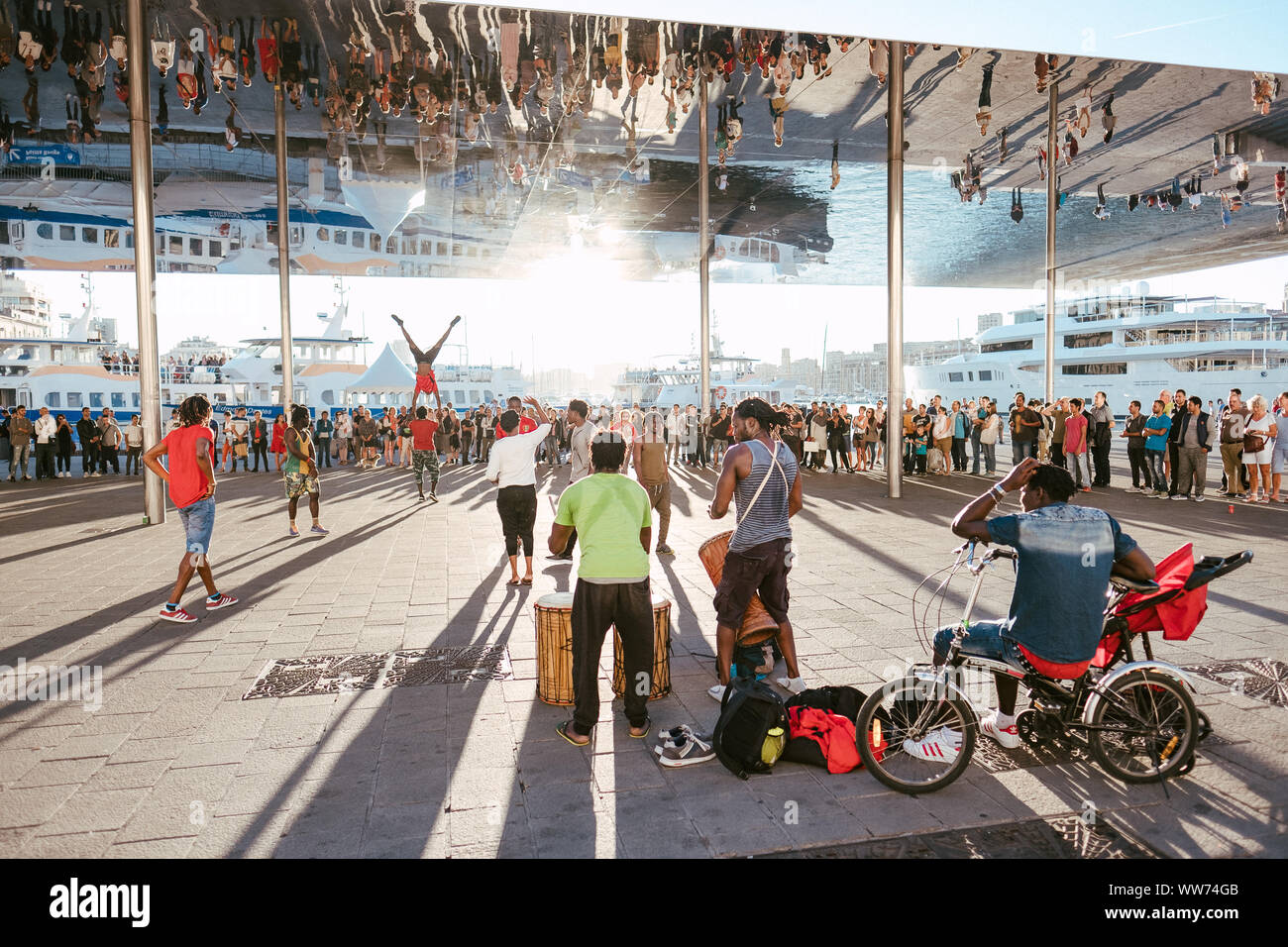 Auf dem Weg zum Alten Hafen in Marseille, Frankreich Stockfoto