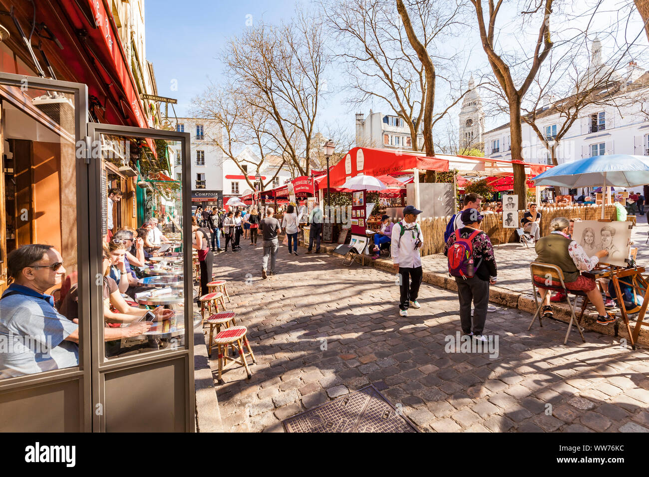 Frankreich, Paris, Montmartre, Place du Tertre, Straßencafe, Maler, street scene Stockfoto