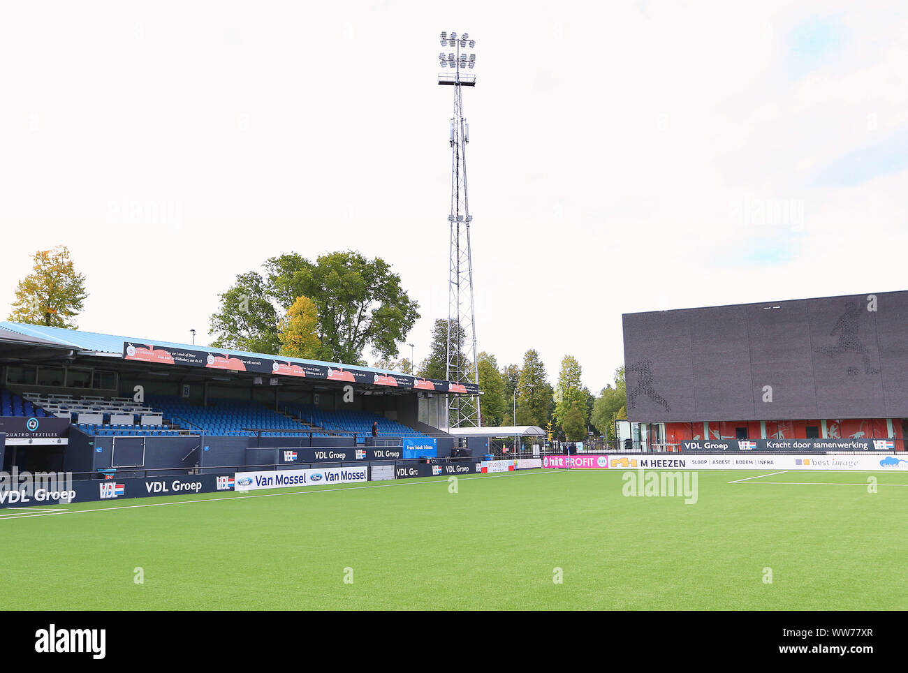 EINDHOVEN, Niederlande, 13-09-2019, Fußball, Niederländische Keuken Kampioen Divisie - Roda JC, Eindhoven, Jan Louwers Stadion, Saison 2019-2020, FC Eindhoven Stadion Stockfoto