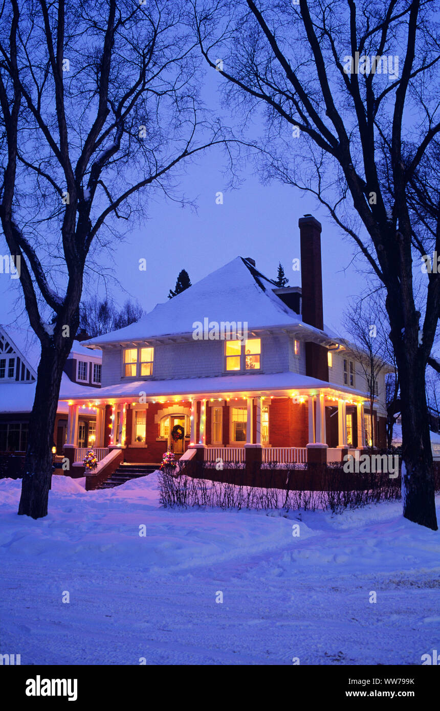 Haus für Weihnachten dekoriert Stockfoto