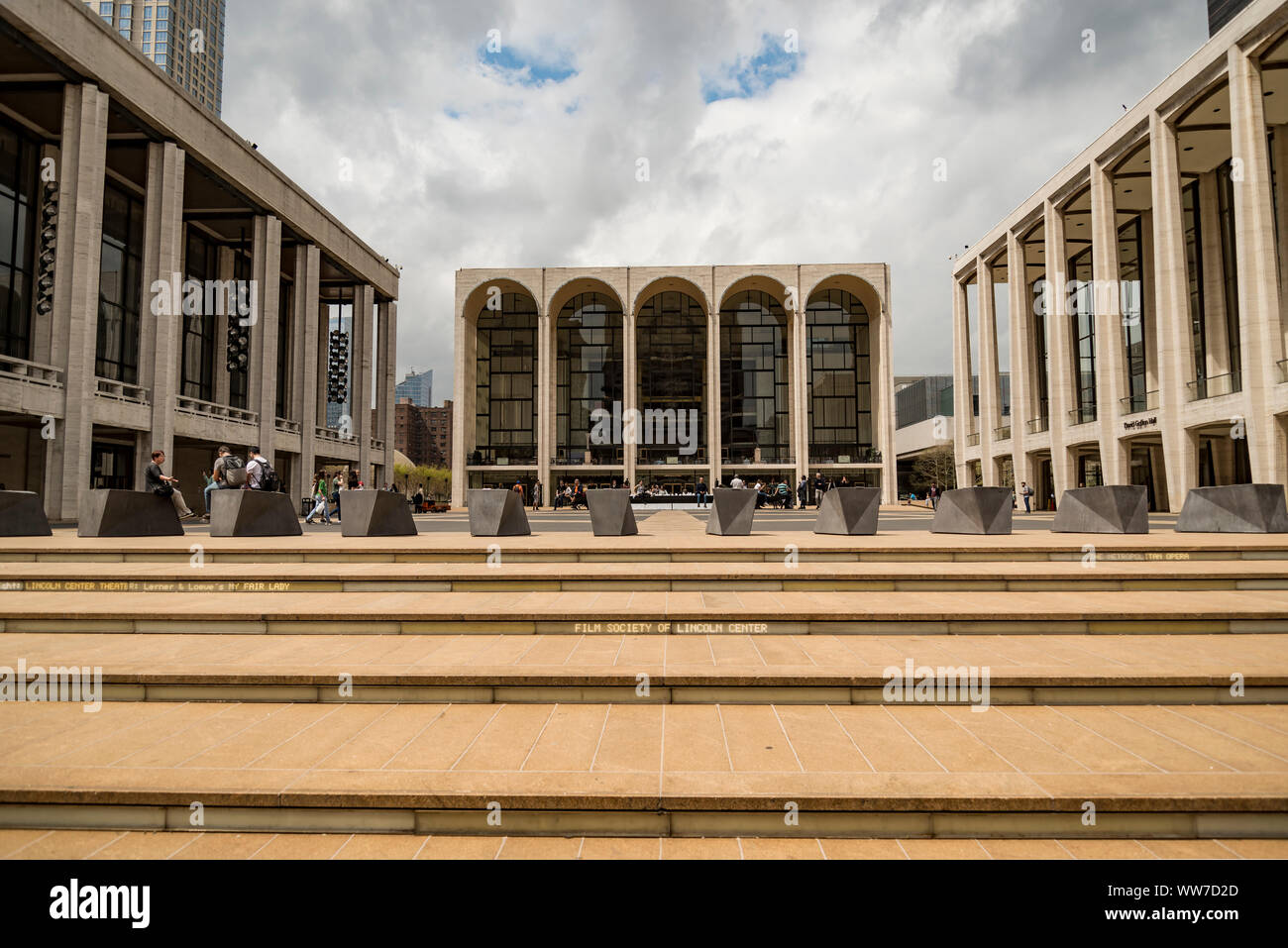 Das Lincoln Center Plaza in NEW YORK Es ist die Heimat der Metropolitan Opera Stockfoto