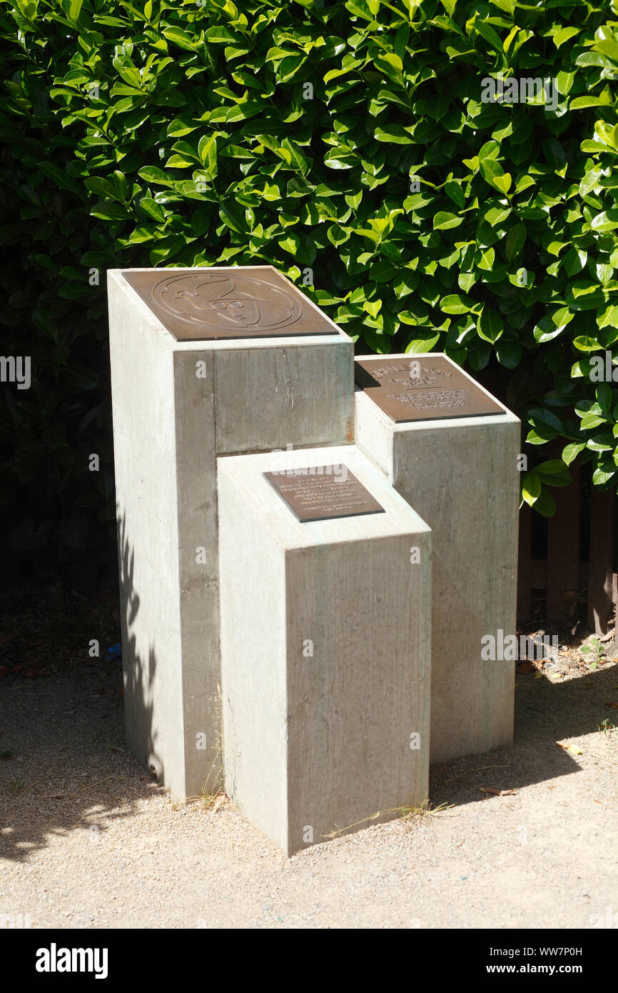 John Lennon Denkmal an den Drehort Richard Lester der Anti-kriegs-Film "Wie ich den Krieg gewonnen", Verden, Niedersachsen, Deutschland, Europa Stockfoto