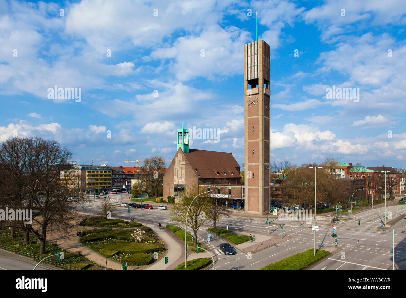 Die Puvogelpark und des Christus Kirche am Wandsbek Markt in Hamburg, Deutschland, Europa Stockfoto