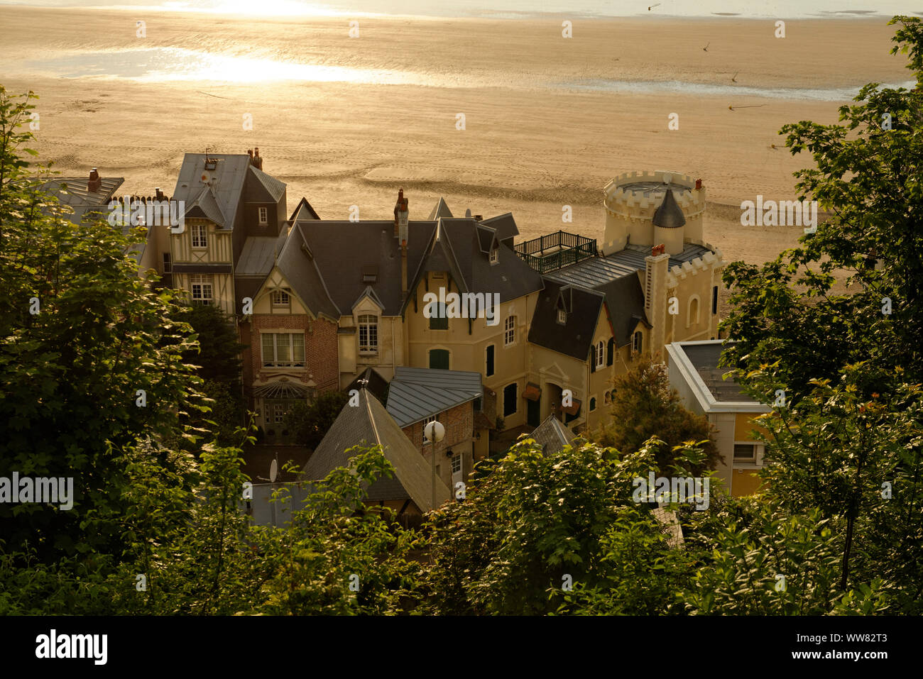 Villen am Strand von Trouville-sur-Mer, Calvados, Basse-Normandie, Ärmelkanal, Frankreich Stockfoto