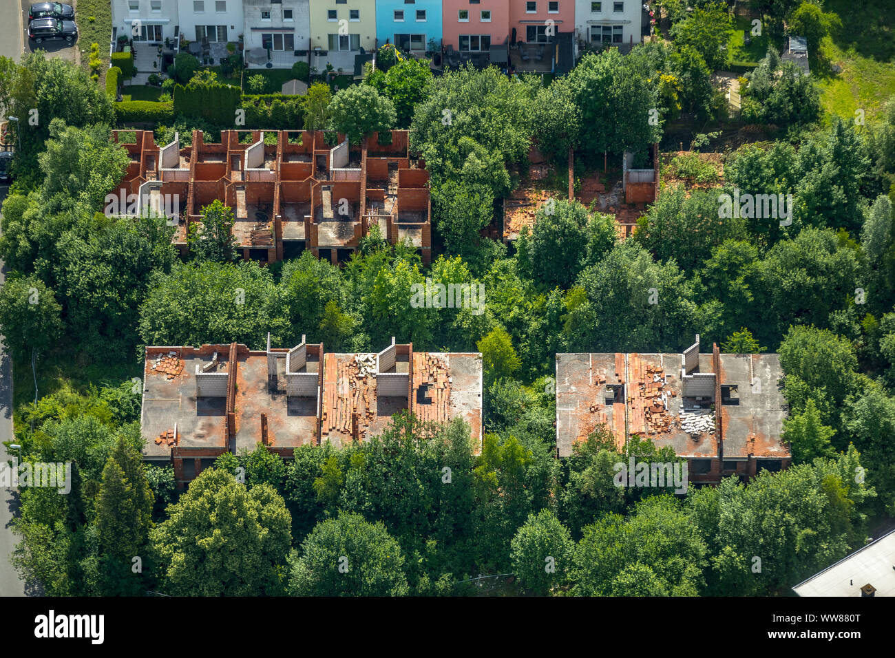 Gebäude Ruinen, Reihenhäuser, Ernst-KÃ¶nig-Straße Anton - CÀ¶ ppicus-Straße, Arnsberg, Sauerland, Nordrhein-Westfalen, Deutschland Stockfoto
