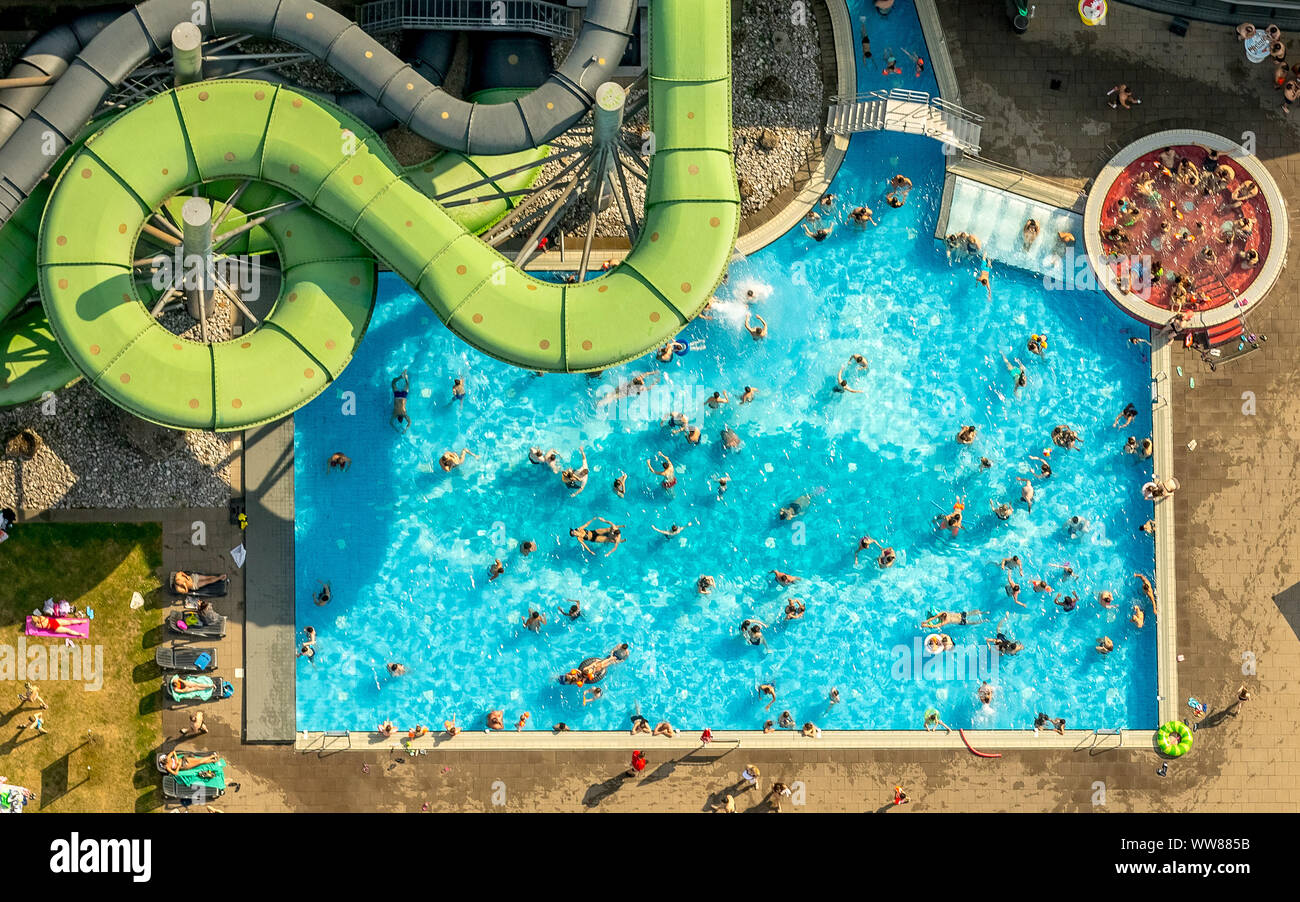 Luftaufnahme der Aquapark im Centro Oberhausen, Freibad in Oberhausen, Neue Mitte, Ruhrgebiet, Nordrhein-Westfalen, Deutschland Stockfoto