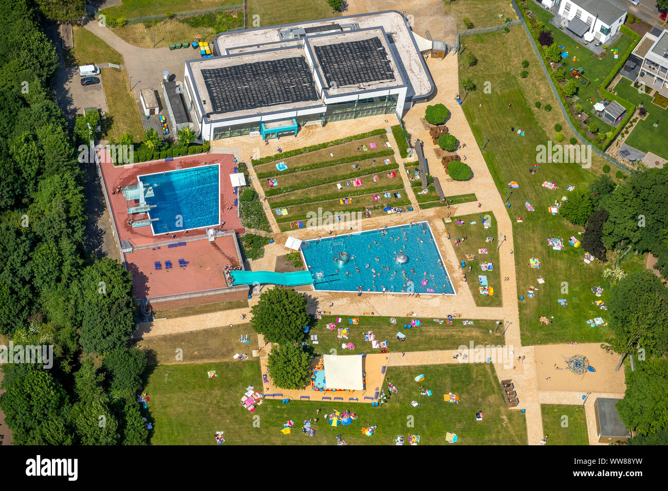 Luftaufnahme, Panorama Pool Pappelsee, Sommer, Freibad, blaue Wasser, Kamp-Lintfort, Niederrhein, Nordrhein-Westfalen, Deutschland Stockfoto