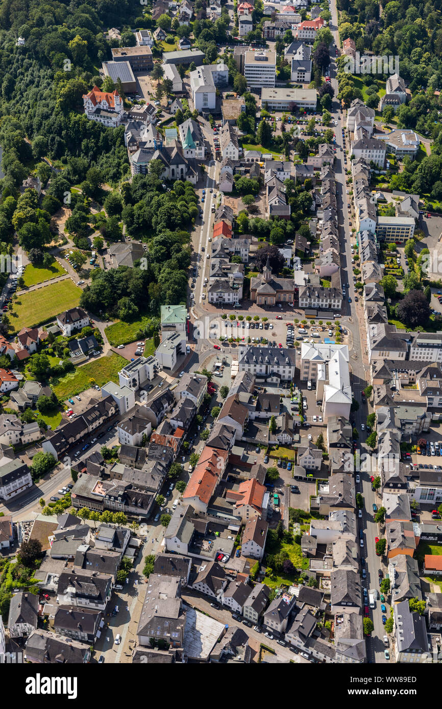 Überblick über die Altstadtberg mit Neumarkt, Arnsberg, Sauerland, Nordrhein-Westfalen, Deutschland Stockfoto