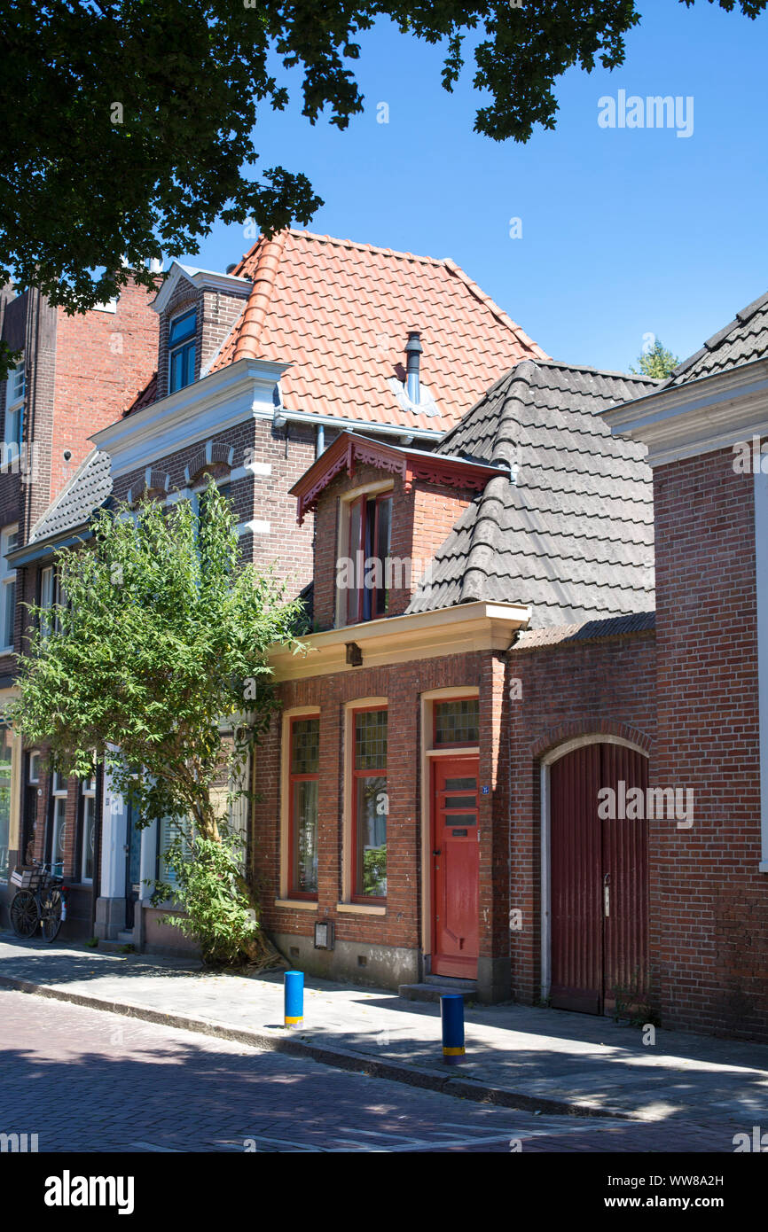 Niederlande, Groningen, kleine Häuser Stockfoto
