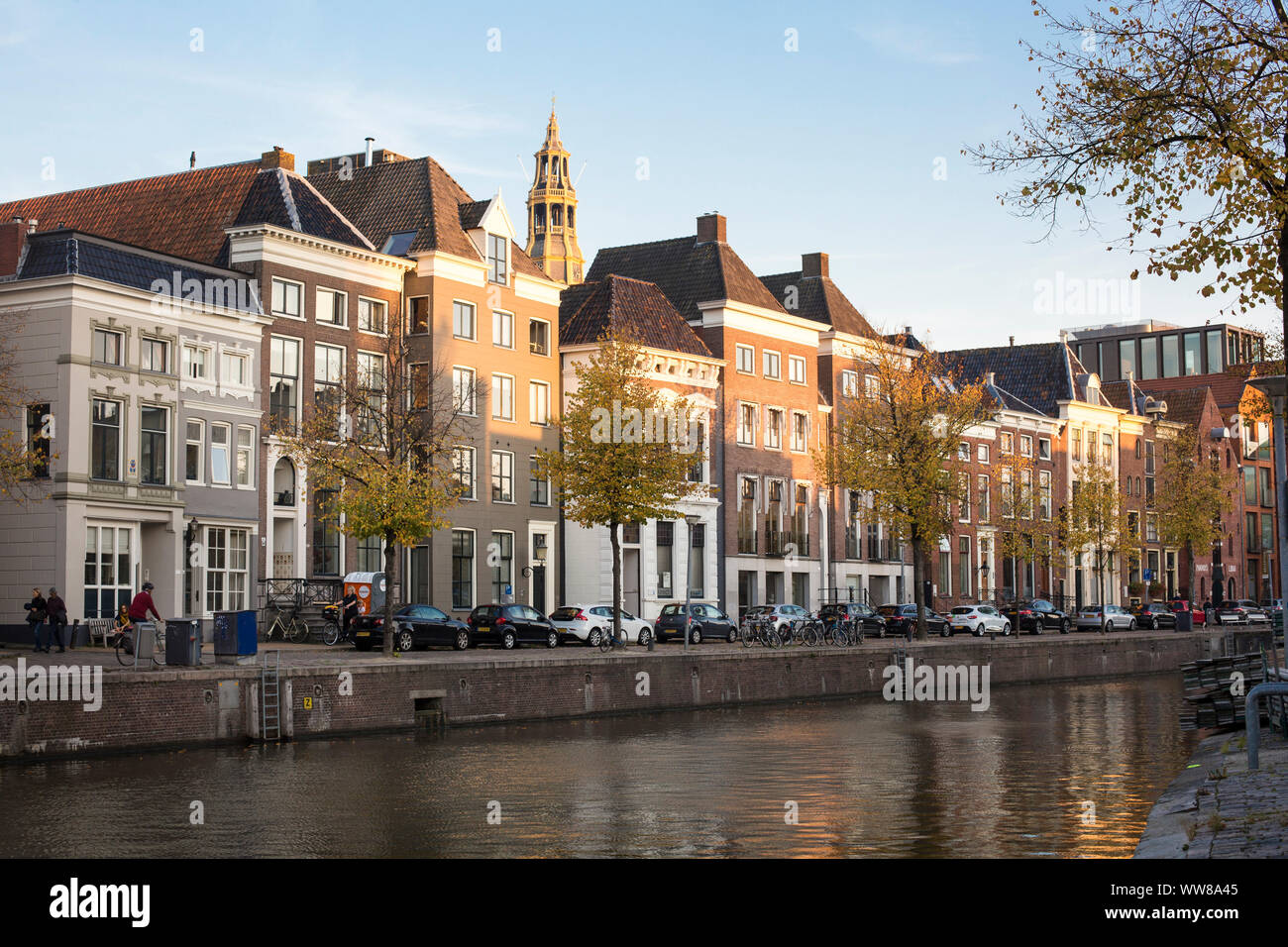 Niederlande, Groningen, Grachtenhäusern Stockfoto