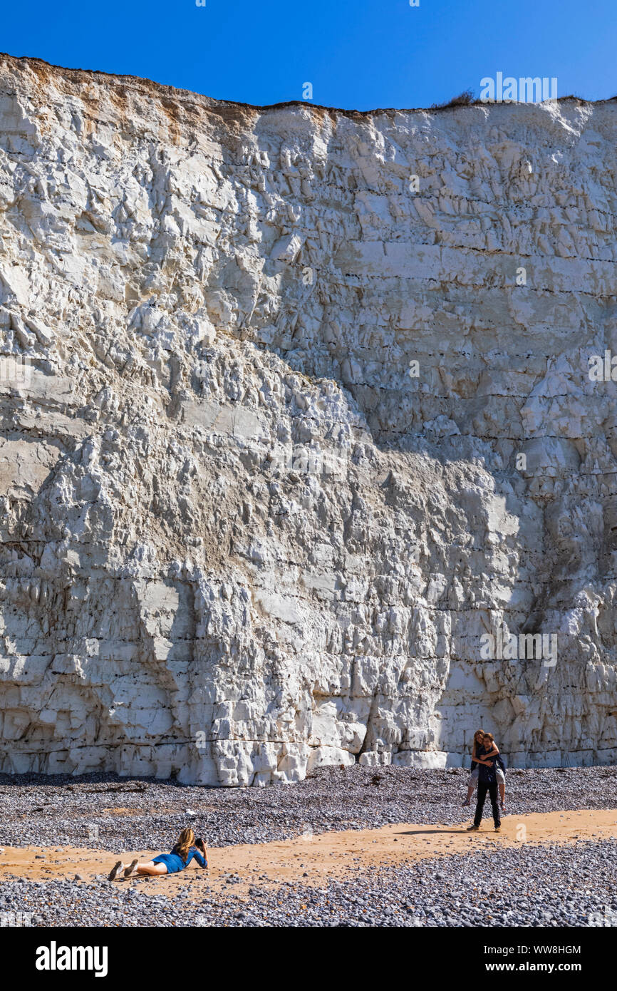 England, East Sussex, Eastbourne, South Downs National Park, die Sieben Schwestern, Strand bei Birling Gap Stockfoto