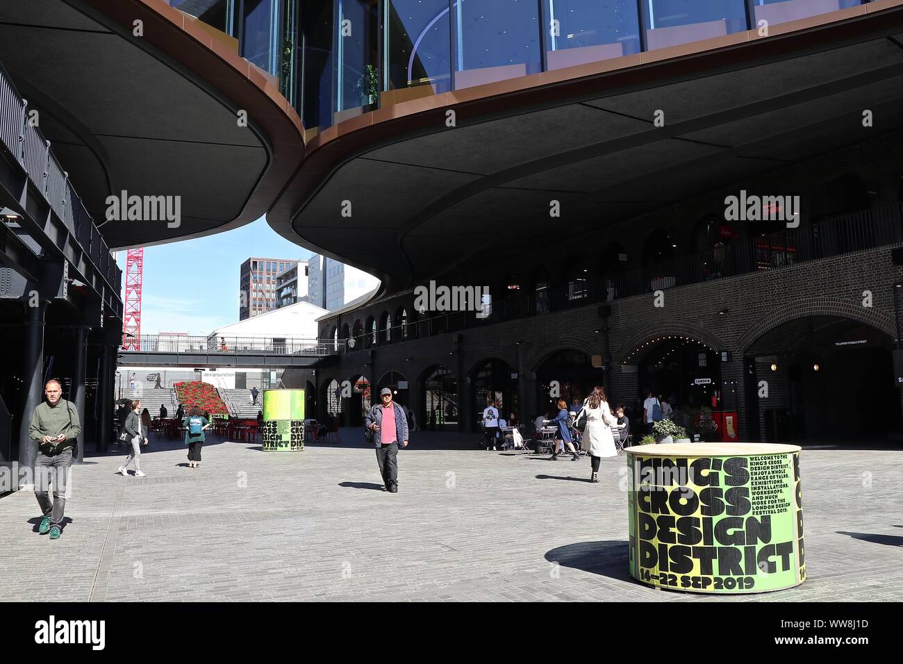 LONDON DESIGN FESTIVAL 14. - 22. SEPTEMBER 2019. London design Festival kehrt in die Hauptstadt im September dieses Jahres mit einer ganzen Stadt Feier der Design. Statt über dem Kapital das Festival wird die Stadt mit einem inspirierenden prograof Wahrzeichen Projekte verwandeln. Festival Kommissionen, Installationen, Vorträge Workshops und Partner Events vom 14. - 22. September 2019. Die Vision von London Design Festival zu feiern und London die Designhauptstadt der Welt fördert. London, Großbritannien Stockfoto