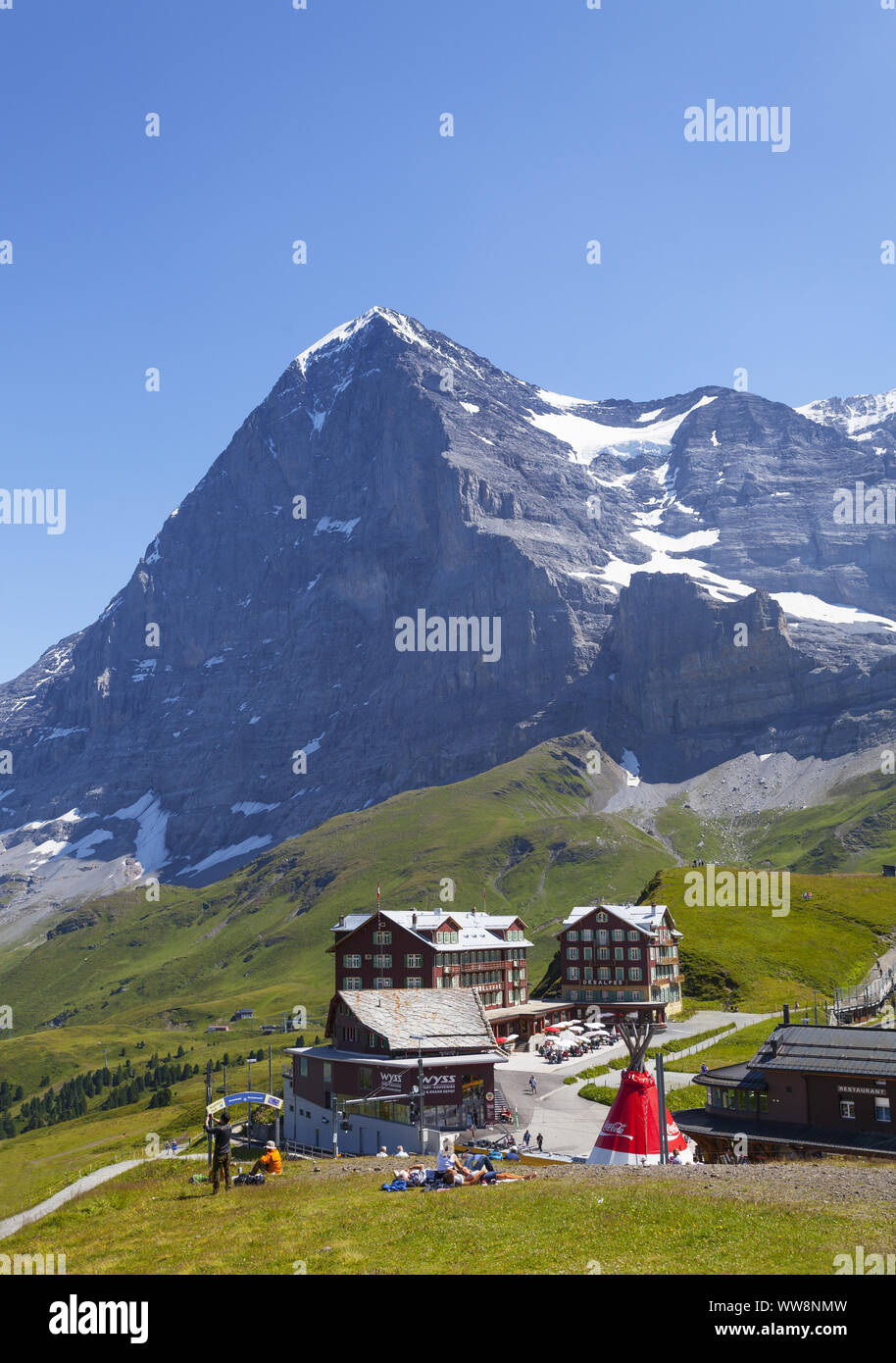 Blick auf die Kleine Scheidegg Mountain Pass Eiger, Grindelwald, Berner Oberland, Kanton Bern, Schweiz Stockfoto