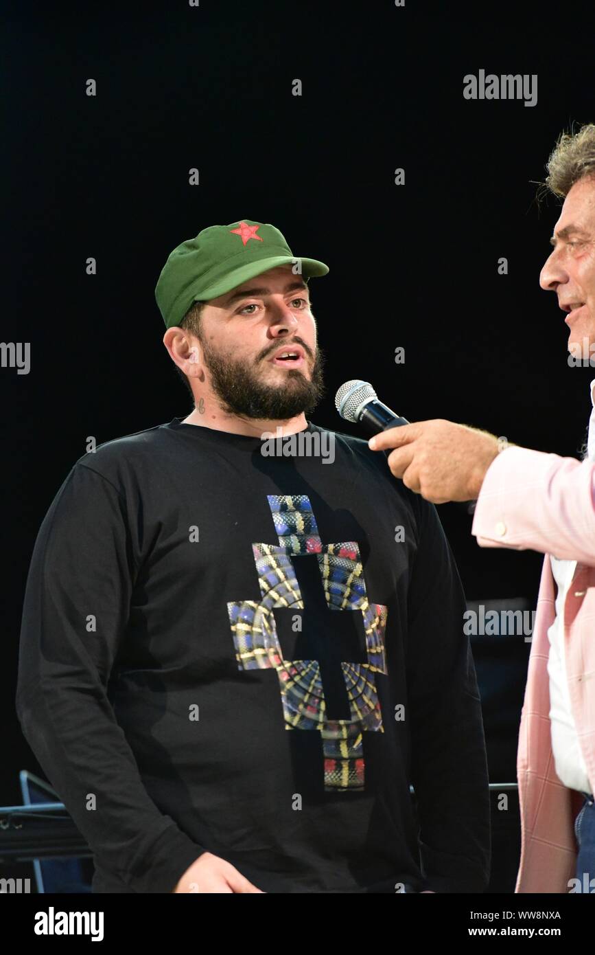 Giugliano, Italien. 13 Sep, 2019. Diego Armando Maradona Junior, Sohn des wichtigsten mondial Fußballspieler Diego Maradona, bei der Präsentation der Radio CRC-Programm, das Sie als Moderator einer Radio Format sehen. (Foto von Paola Visone/Pacific Press) Quelle: Pacific Press Agency/Alamy leben Nachrichten Stockfoto