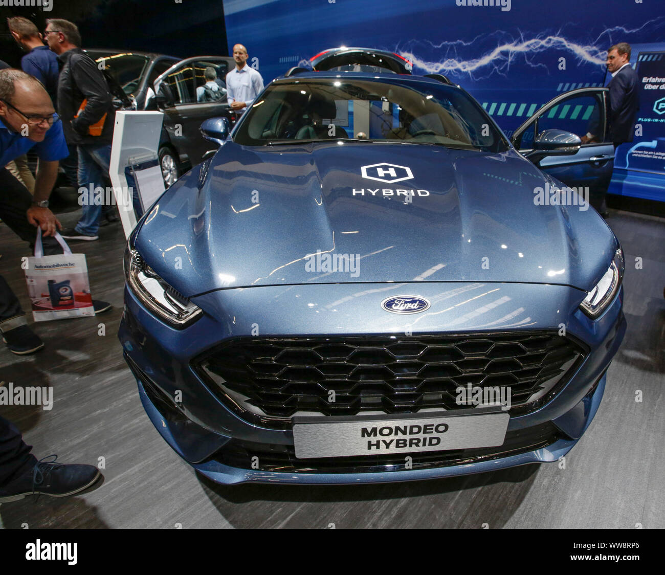 Frankfurt am Main, Deutschland. 12 Sep, 2019. Der amerikanische Autobauer Ford zeigt den Ford Mondeo Hybrid an der 2019 Internationale Automobil-Ausstellung (IAA). (Foto von Michael Debets/Pacific Press) Quelle: Pacific Press Agency/Alamy leben Nachrichten Stockfoto