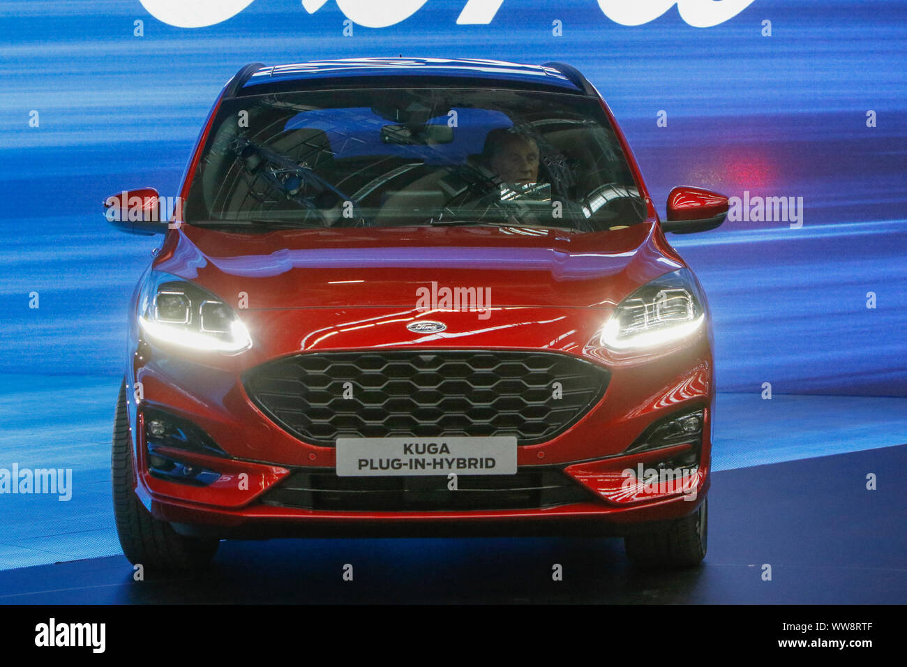 Ford Kuga Suv German Stockfotos Und Bilder Kaufen Alamy