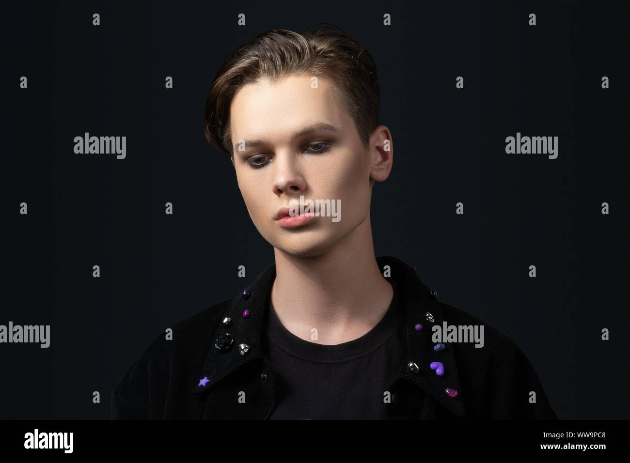 Gay boy model -Fotos und -Bildmaterial in hoher Auflösung – Alamy