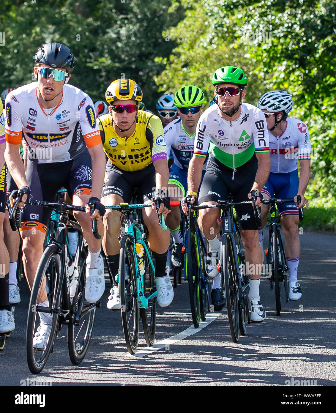 Manchester, Großbritannien. 14 Sep, 2019. ; OVO Tour durch Großbritannien radfahren, Etappe 8 enthält fast 2.000 Meter klettern, einschließlich der berühmten Aufstieg der Rake bei Ramsbottom, vor der Fertigung auf der ikonischen Deansgate, Manchester City Centre; Mark Cavendish im peleton - Redaktionelle Verwendung Credit: Aktion Plus Sport Bilder/Alamy leben Nachrichten Stockfoto