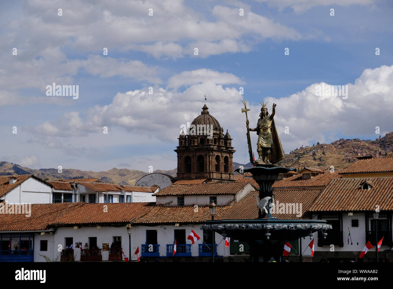 Peru Cusco Plaza de Armas Statue von Pachacuti Cusi Yupanqui Stockfoto