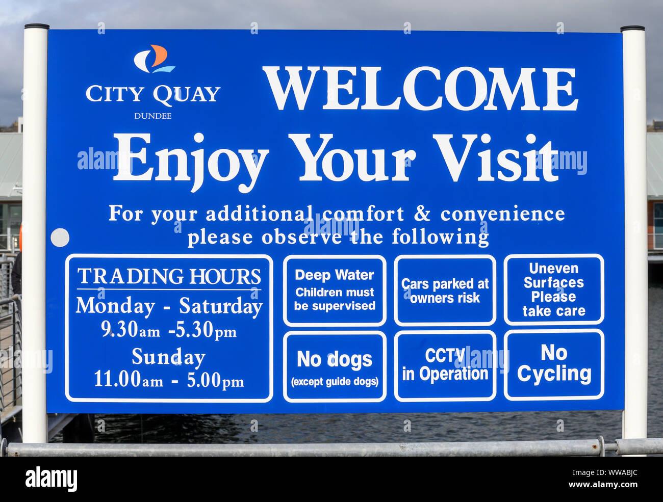Informationen für Besucher in der Stadt Waterfront Quay, Dundee, Dundee, Schottland. UJK Stockfoto
