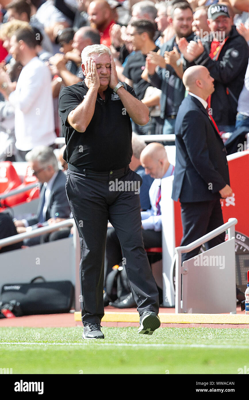 Liverpool, Großbritannien. 14 Sep, 2019. Eine unglückliche Steve Bruce Manager von Newcastle United nach Newcastle räumt ein schlampiger Equalizer beim Premier League Spiel zwischen Liverpool und Newcastle United in Liverpool, Liverpool am Samstag, dem 14. September 2019. (Credit: Alan Hayward | MI Nachrichten) Credit: MI Nachrichten & Sport/Alamy leben Nachrichten Stockfoto