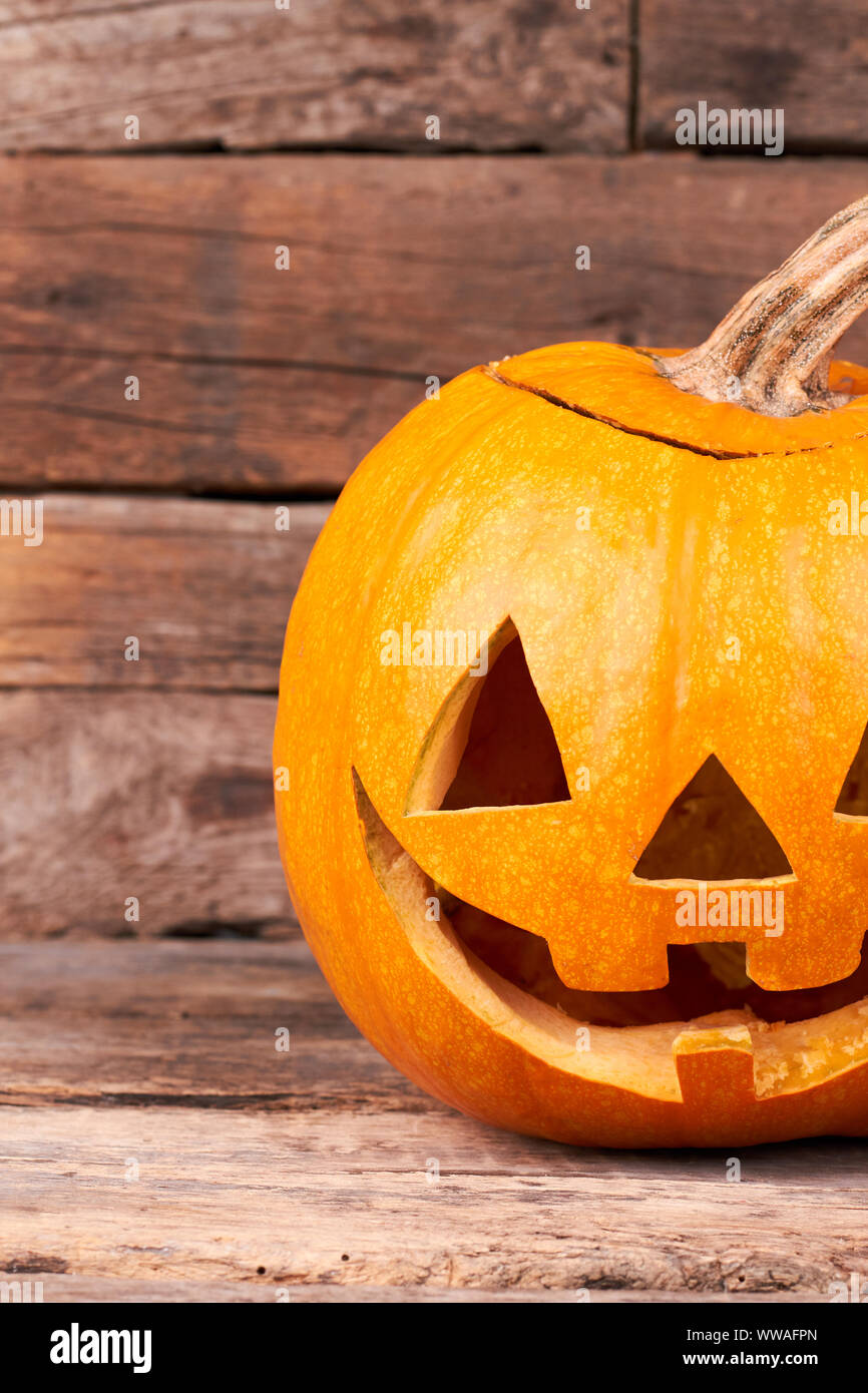 Kürbis geschnitzt als Jack-O-Laterne. Stockfoto