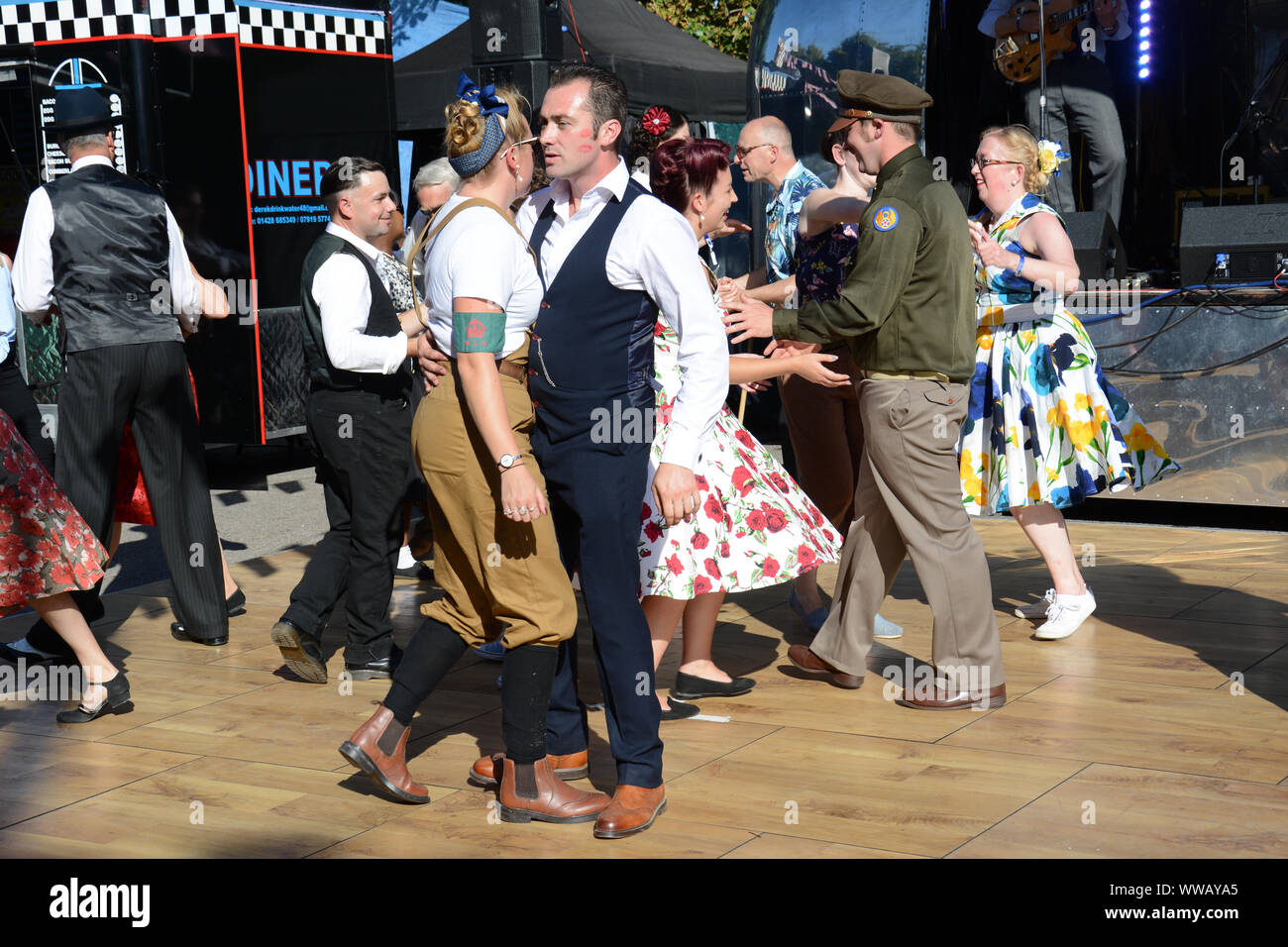 Goodwood Revival 13. September 2019 - tanzen zu Musik aus den 1940er und 1950er Jahren Stockfoto