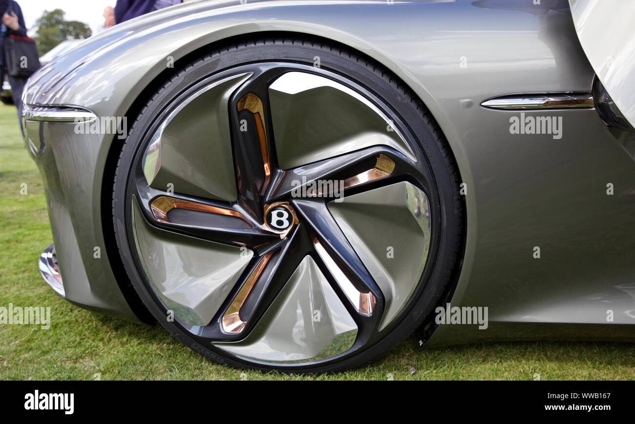 Bentley feiert 100 Jahre mit der Vision der Zukunft mit Ihrer erstaunlichen Concept Car die EXP 100 GT 2019 Concours d'Elegance Stockfoto