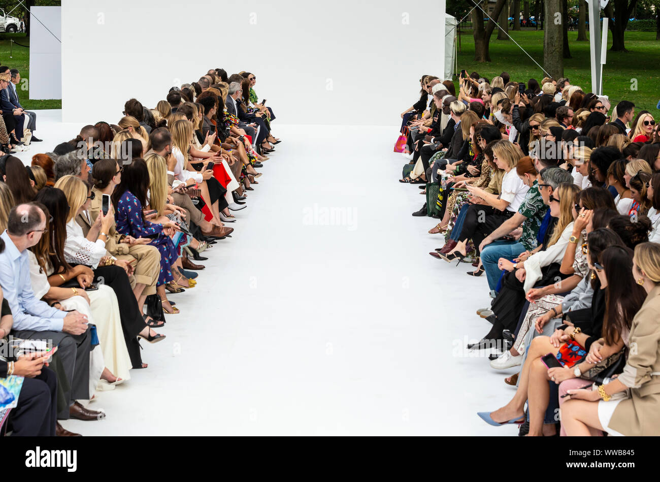 New York, NY-Sept 09, 2019: Ein Blick auf das Set für die Carolina Herrera Frühling Sommer 2020 Fashion Show Stockfoto