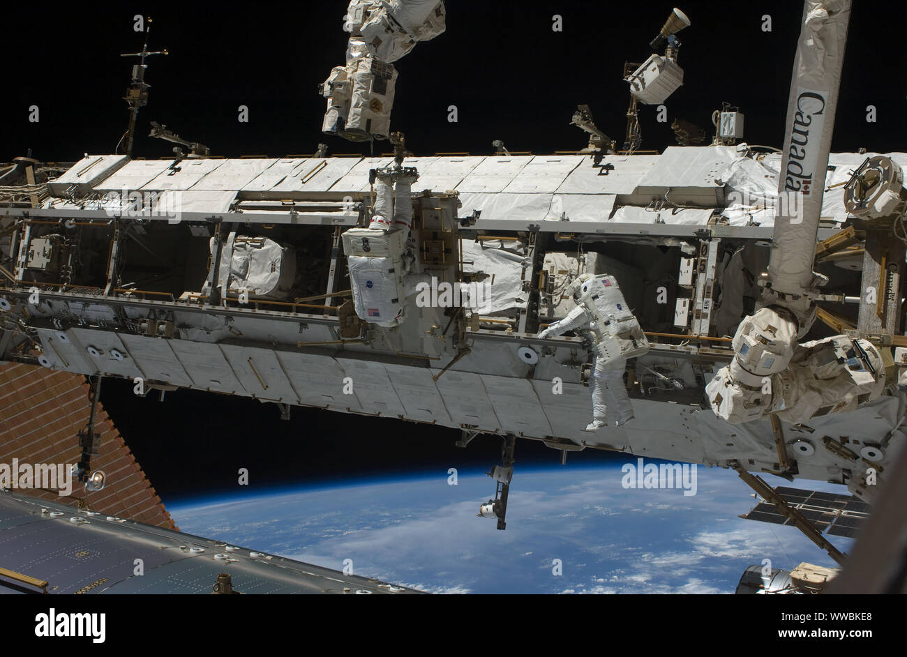 Astronauten Joe Acaba und Rick Arnold, Space gehen, 23. März 2009, das die NASA/ISS/DPA Stockfoto
