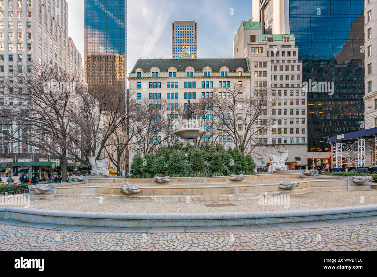 New York City, NY, USA - Dezember, 2018 - Pulitzer Fountain, in Manhattans Grand Army Plaza entfernt. Es war nach Zeitung Verleger Joseph Pu-Namens Stockfoto