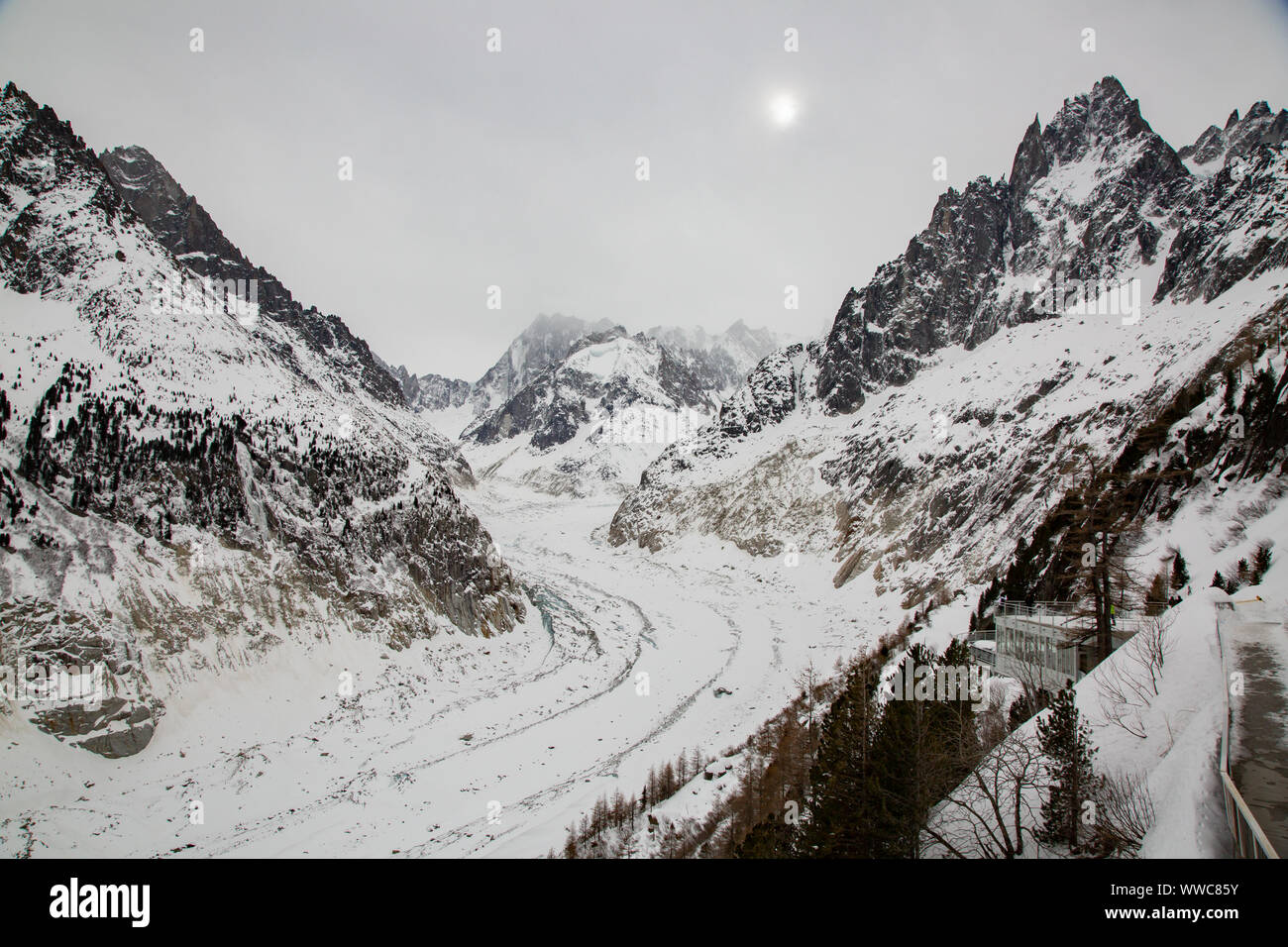 Das Mer de Glace - Meer Eis eines Gletschers befindet sich an den nördlichen Hängen des Mont Blanc Massiv, in den Französischen Alpen. Stockfoto