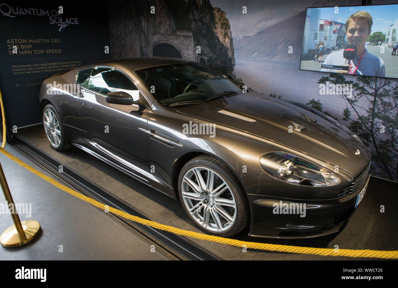 Der Aston Martin DBS von den Dreharbeiten zu "Ein Quantum Trost" auf der Anzeige in Silverstone als Teil des Touring "Bond in Motion" Ausstellung. Stockfoto